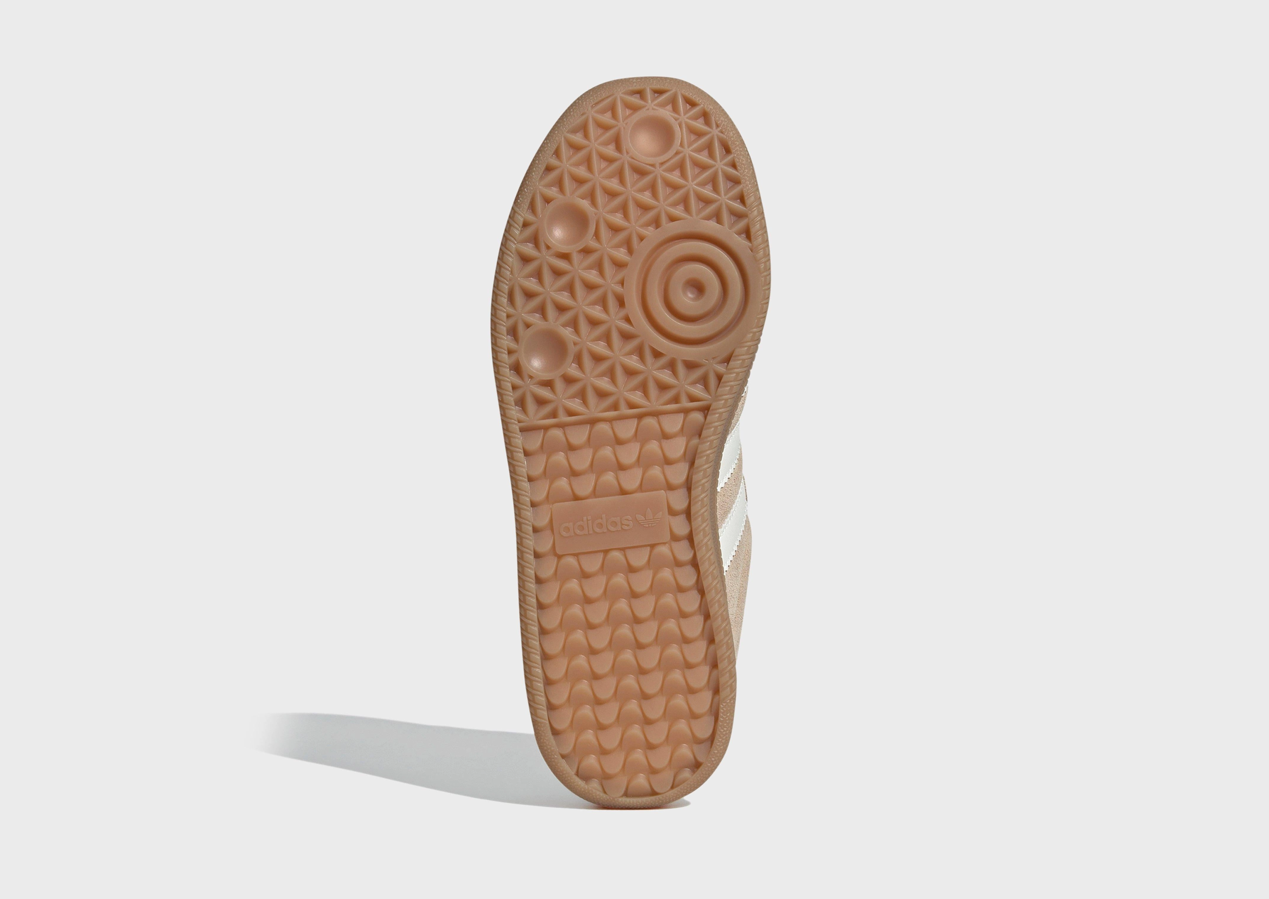Effortless Fit, Flow-Wear Future, Rhythmic Fit, Cool Motion, Ease Daily, Move Smarter, Crafted Fit