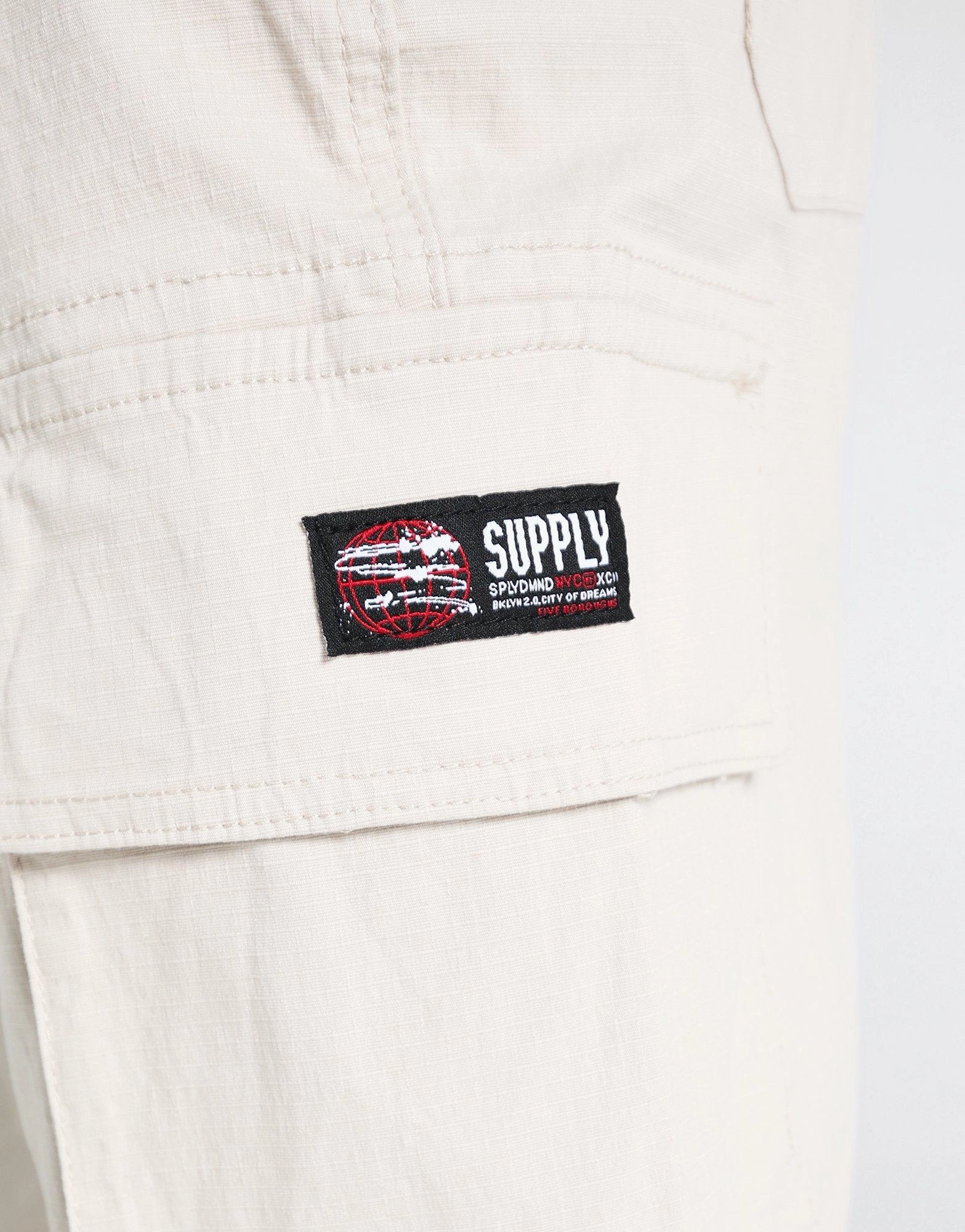 Comfort-Focused, Gear For Today, Your Flow Wear, Adapt Daily, Your Mobile Look, Modern Tone, Sleek Essentials