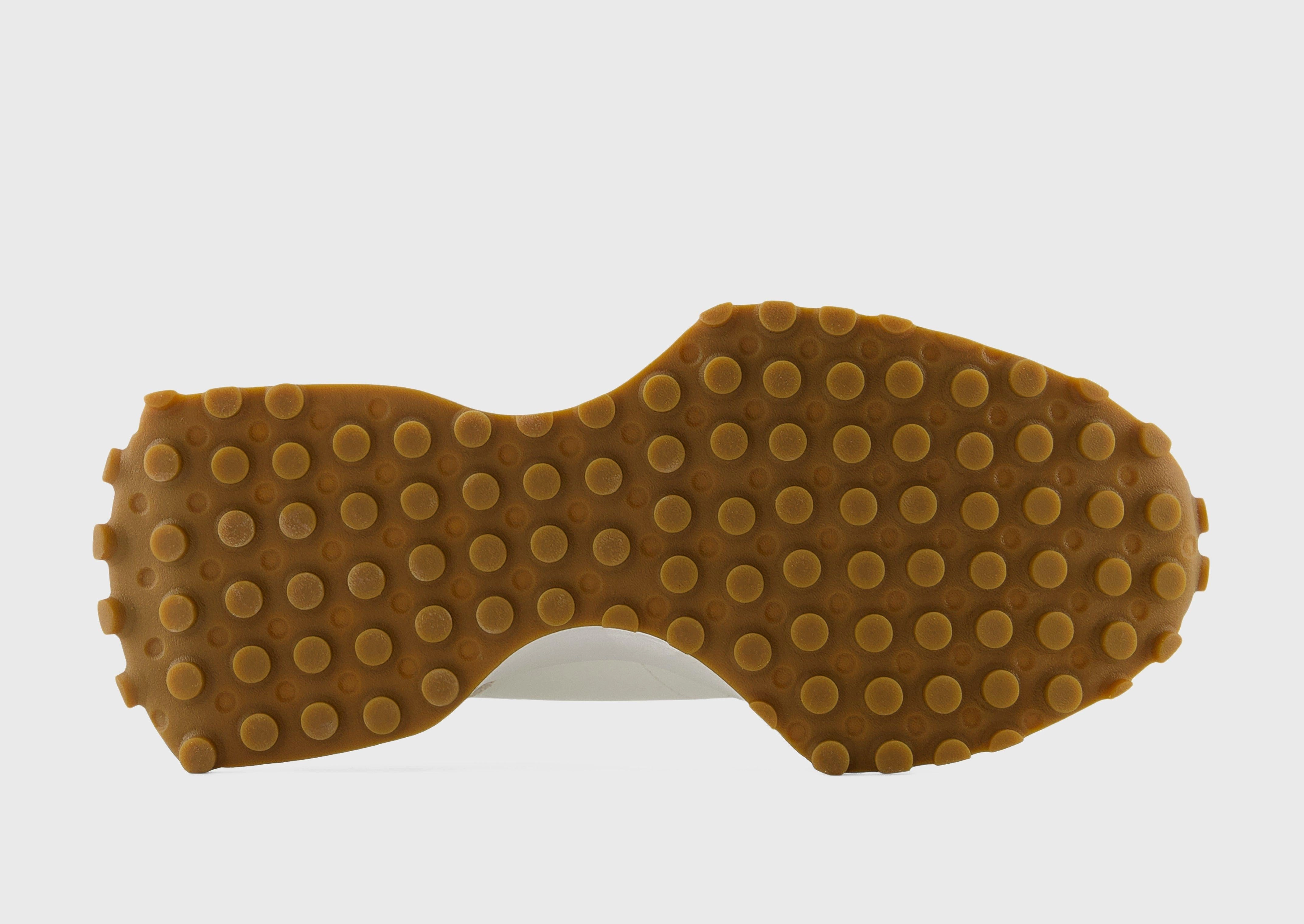 Anytime Movement, Streamlined Fit, Cool Tones, Living Flow, Seasonal Updates, Subtle Evolution
