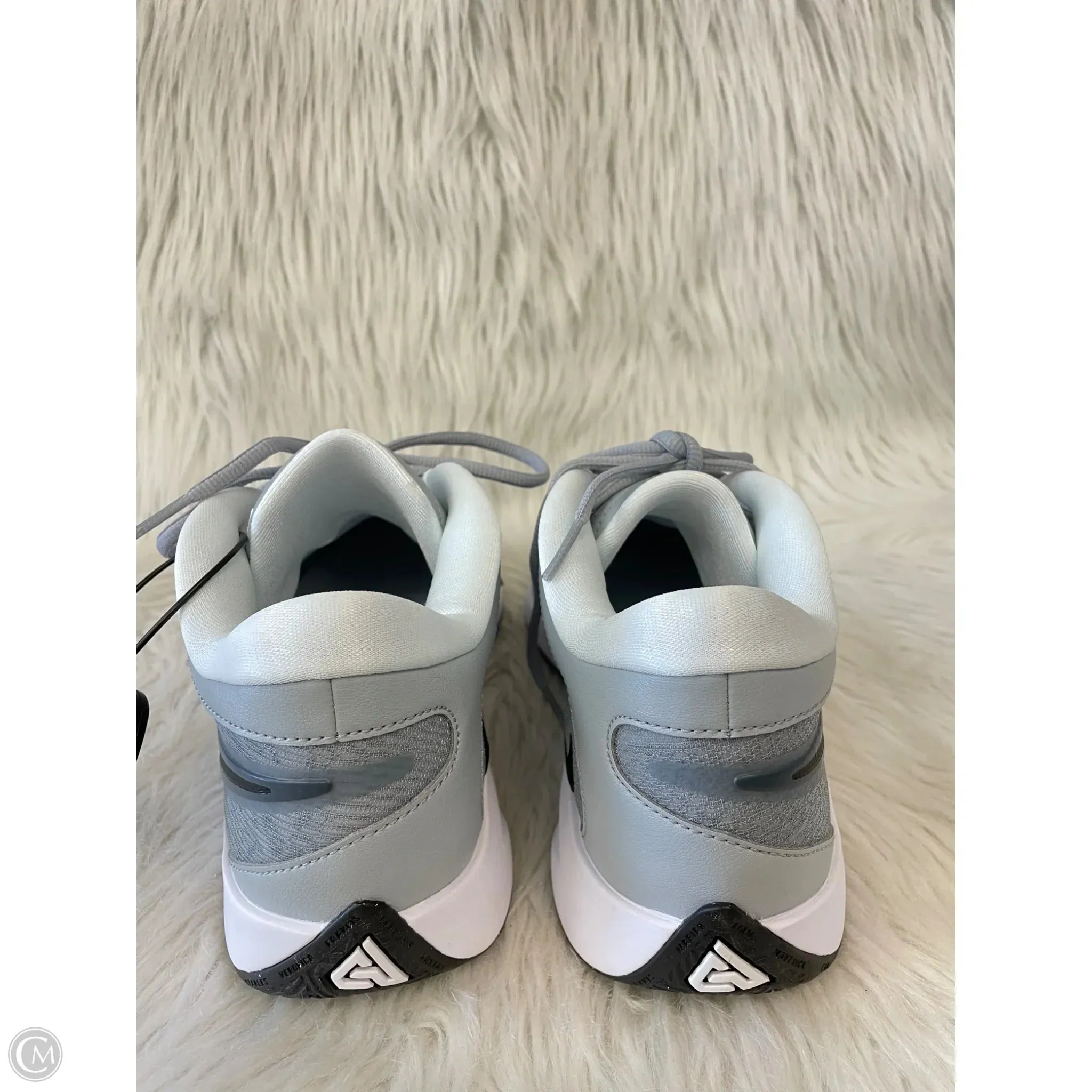 Shoes Athletic By Nike In Grey & White, Size: 10.5 nike