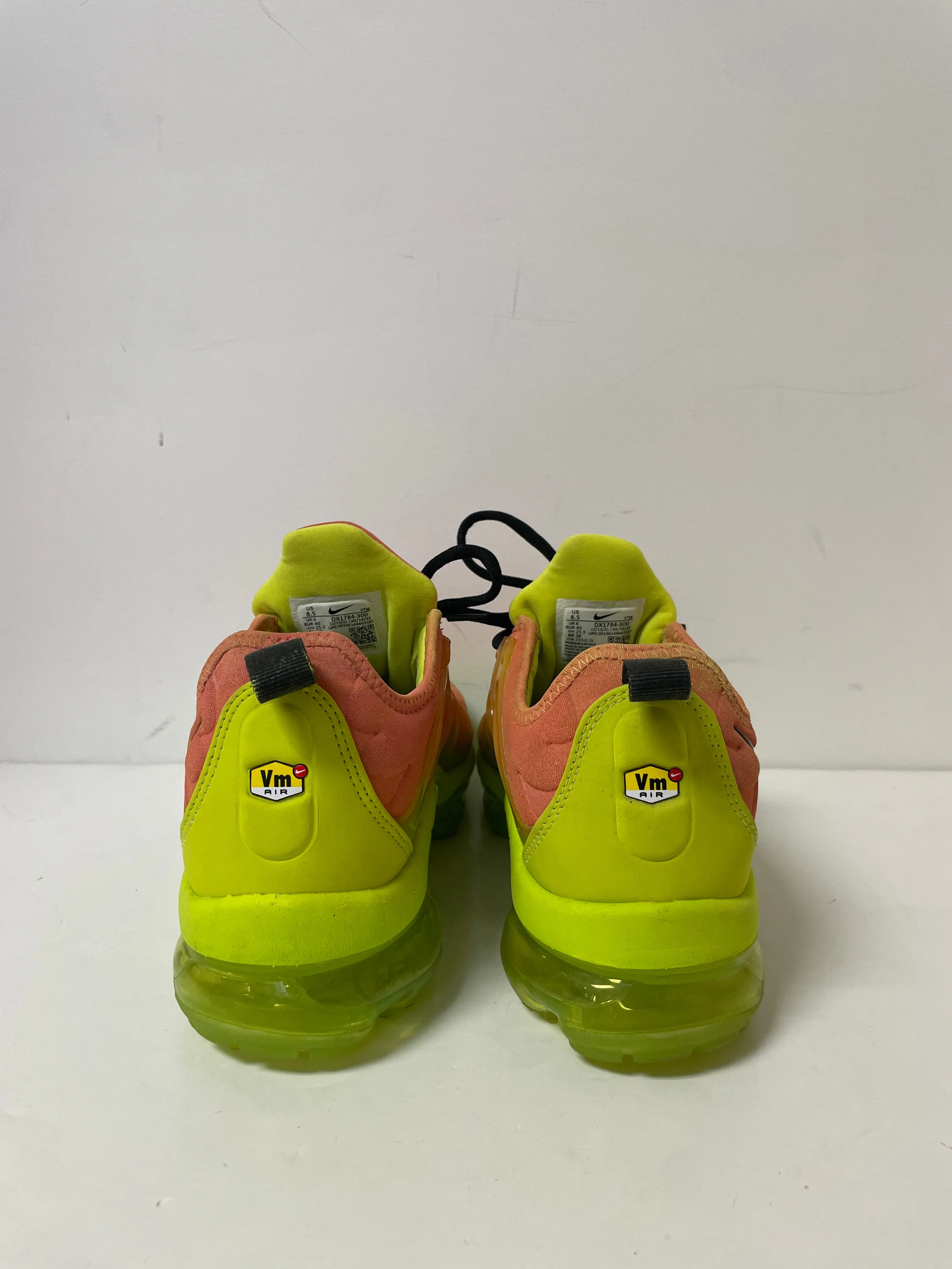 Shoes Athletic By Nike In Peach, Size: 8.5 nike