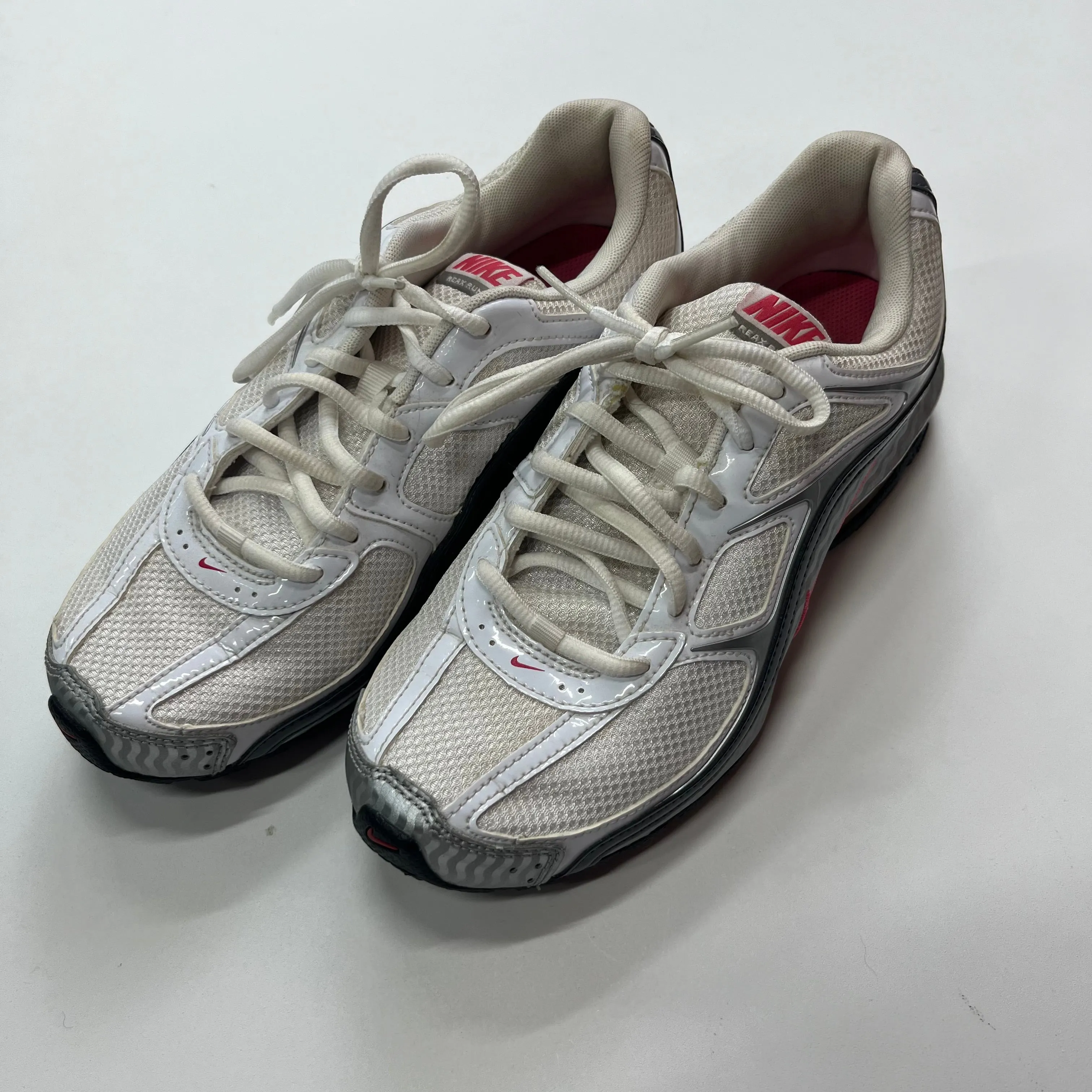 Shoes Athletic By Nike  Size: 8.5 nike