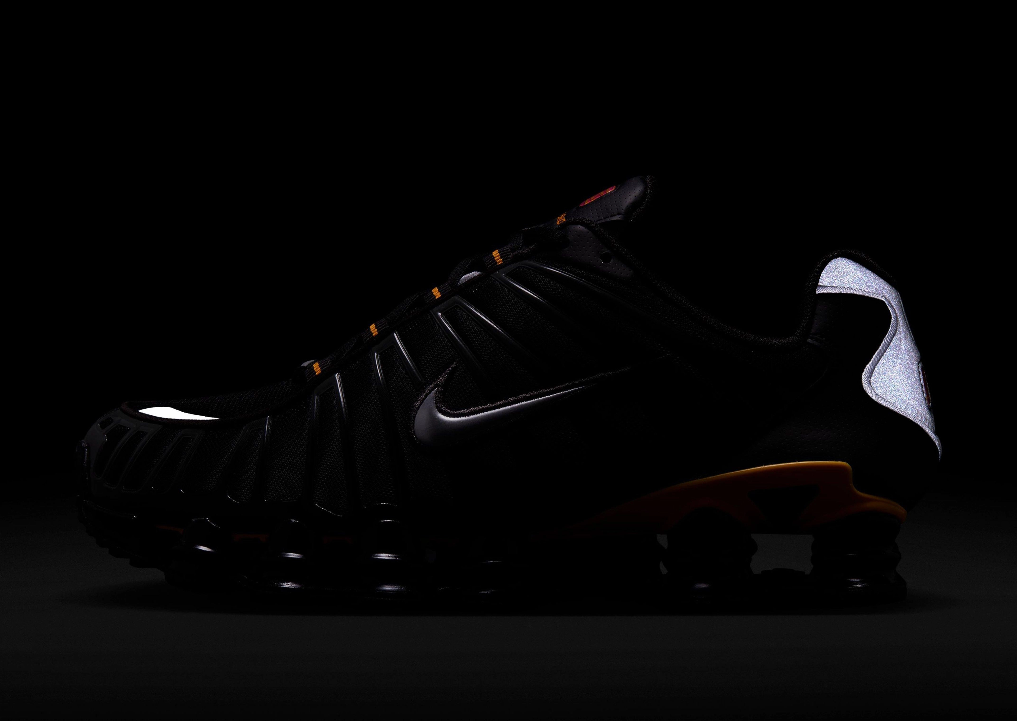 Minimal Gear, Essentials On Point, Progressive Living, Adapt And Go, Bold Comfort, Precision In Style, Modern Evolution
