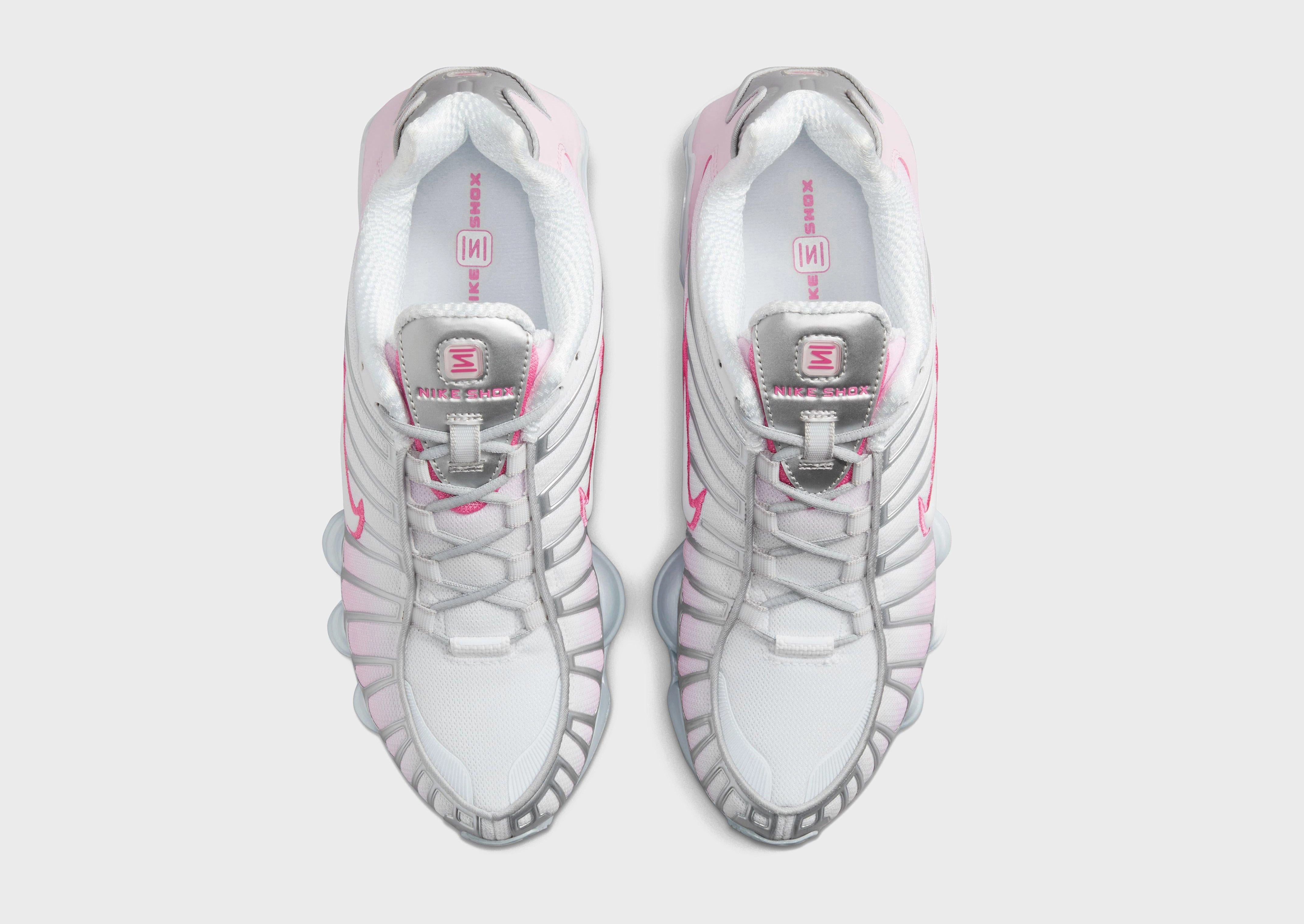 Confident Comfort, Smart Function, Carry Your Vibe, Layer-Easy, Daily Clarity