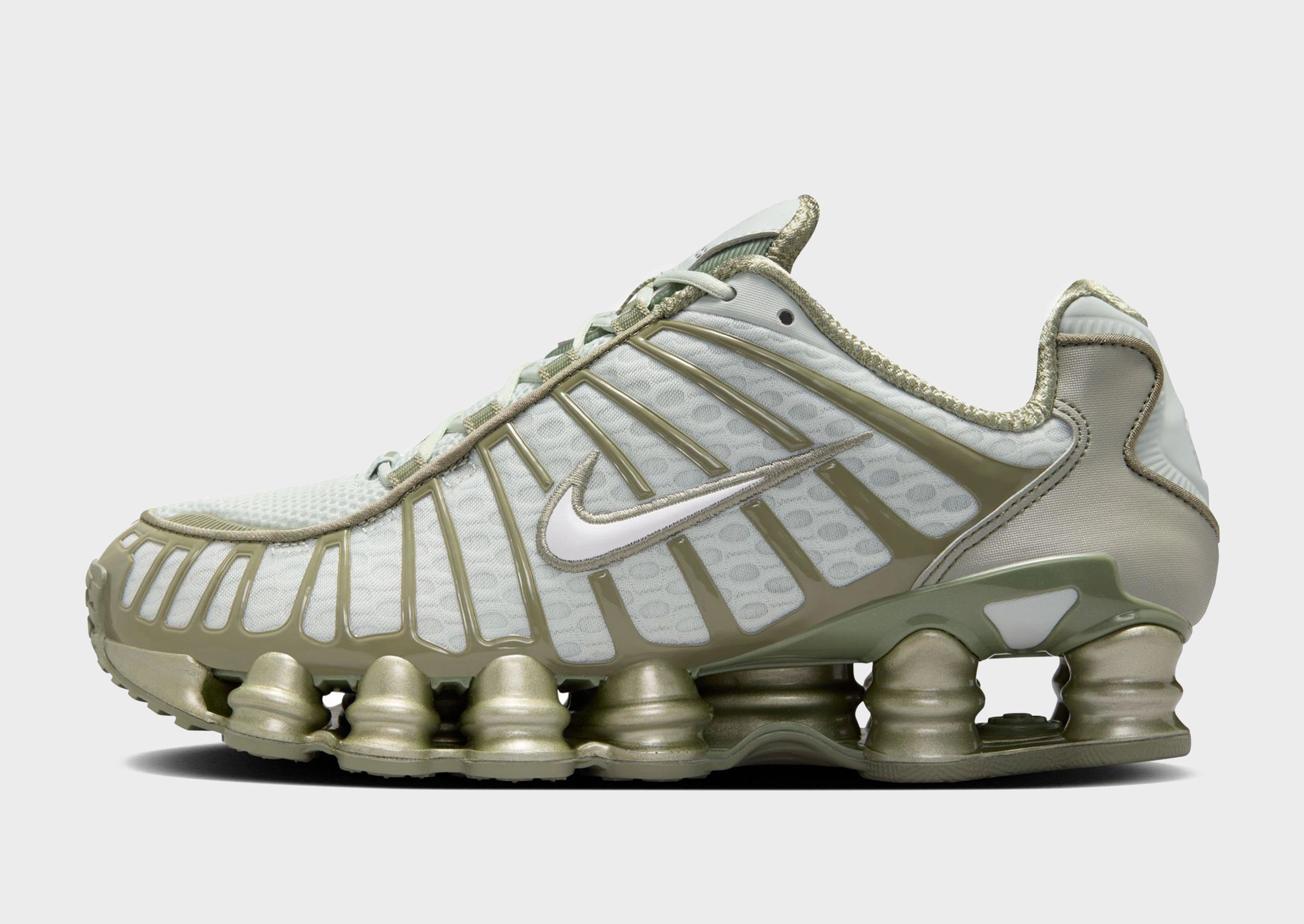 Crafted To Move, Style Simplified, Sleek Vibes, Elevated Gear, Constant Vibe, Urban Calm, Iconic Minimalism, Core Movement