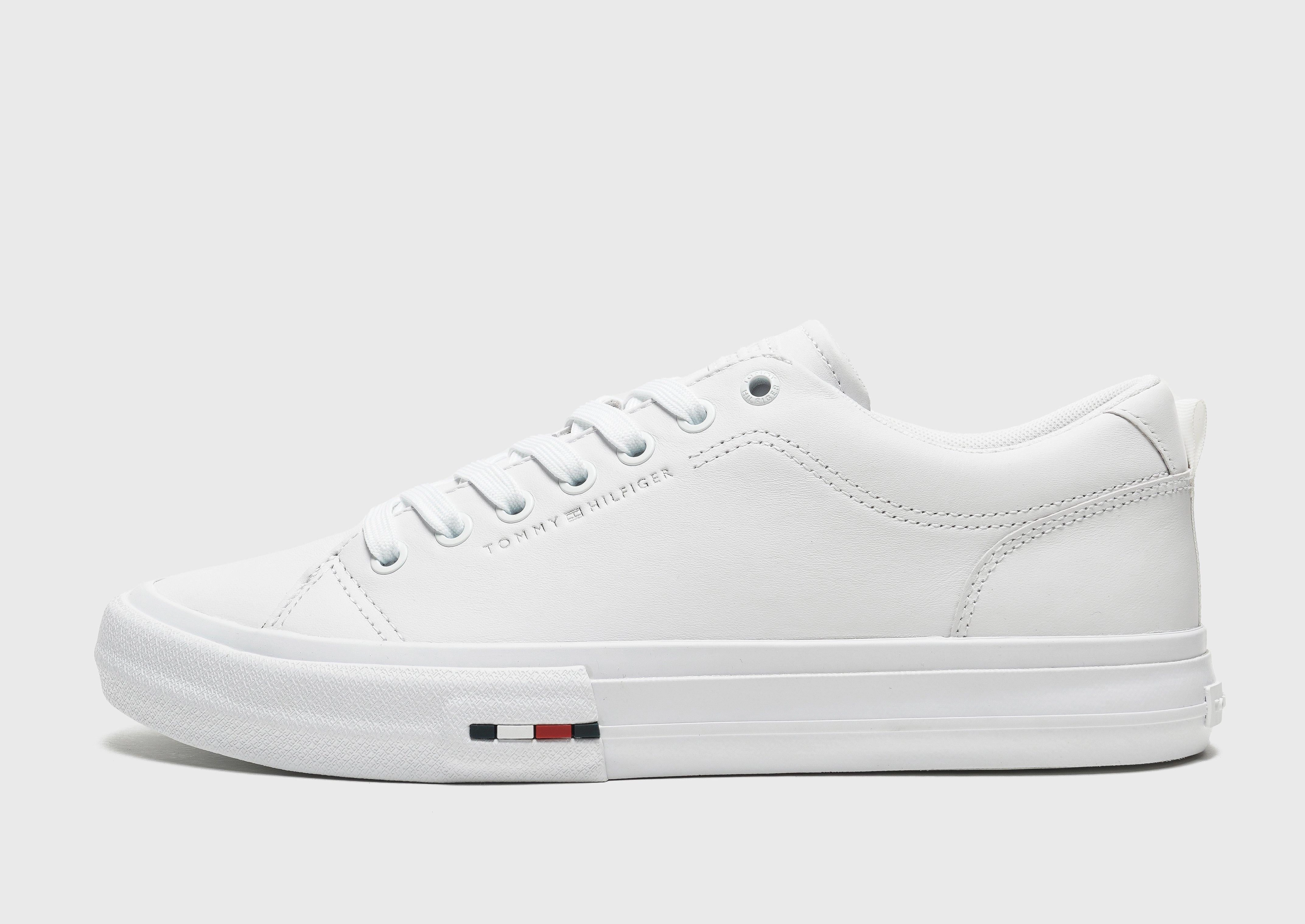 Signature Look, Urban Optimized, Rhythmic Comfort, Quiet Design, Easy Layering