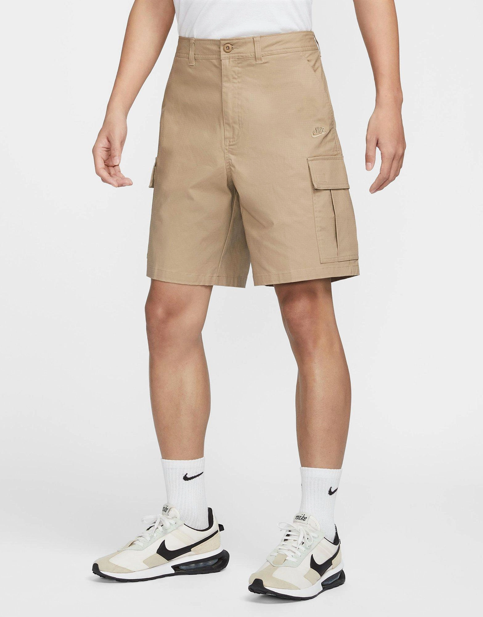 Calm Layers, Versatile Gear, Soft-Fit System, Intentional Vibe, Style In Sync, Essential Drop, Style Flowwear