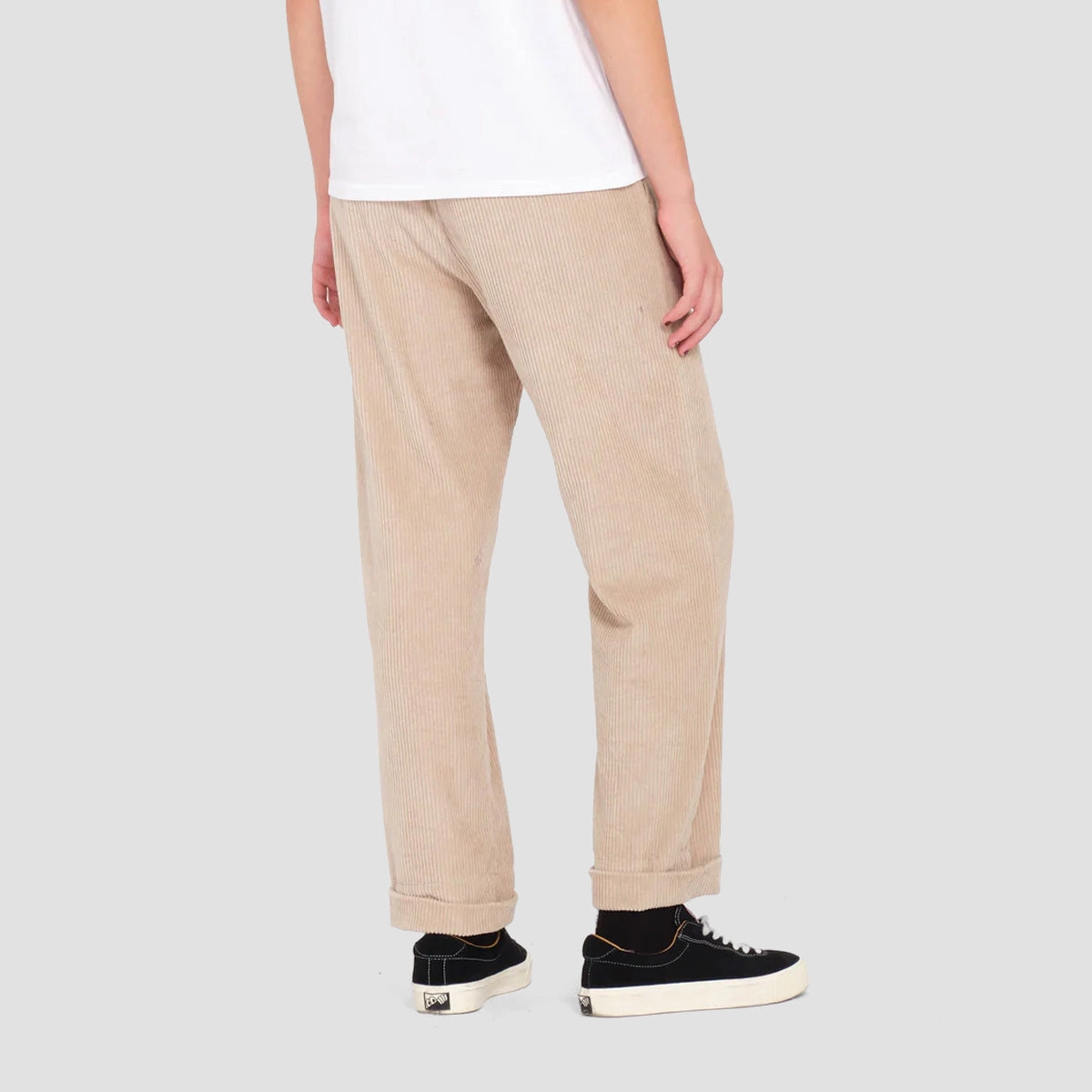 Core-Level Comfort, Versatile Rhythm, Fluid Lifestyle, Authentic Motion, Modern Build, Quiet Boldness