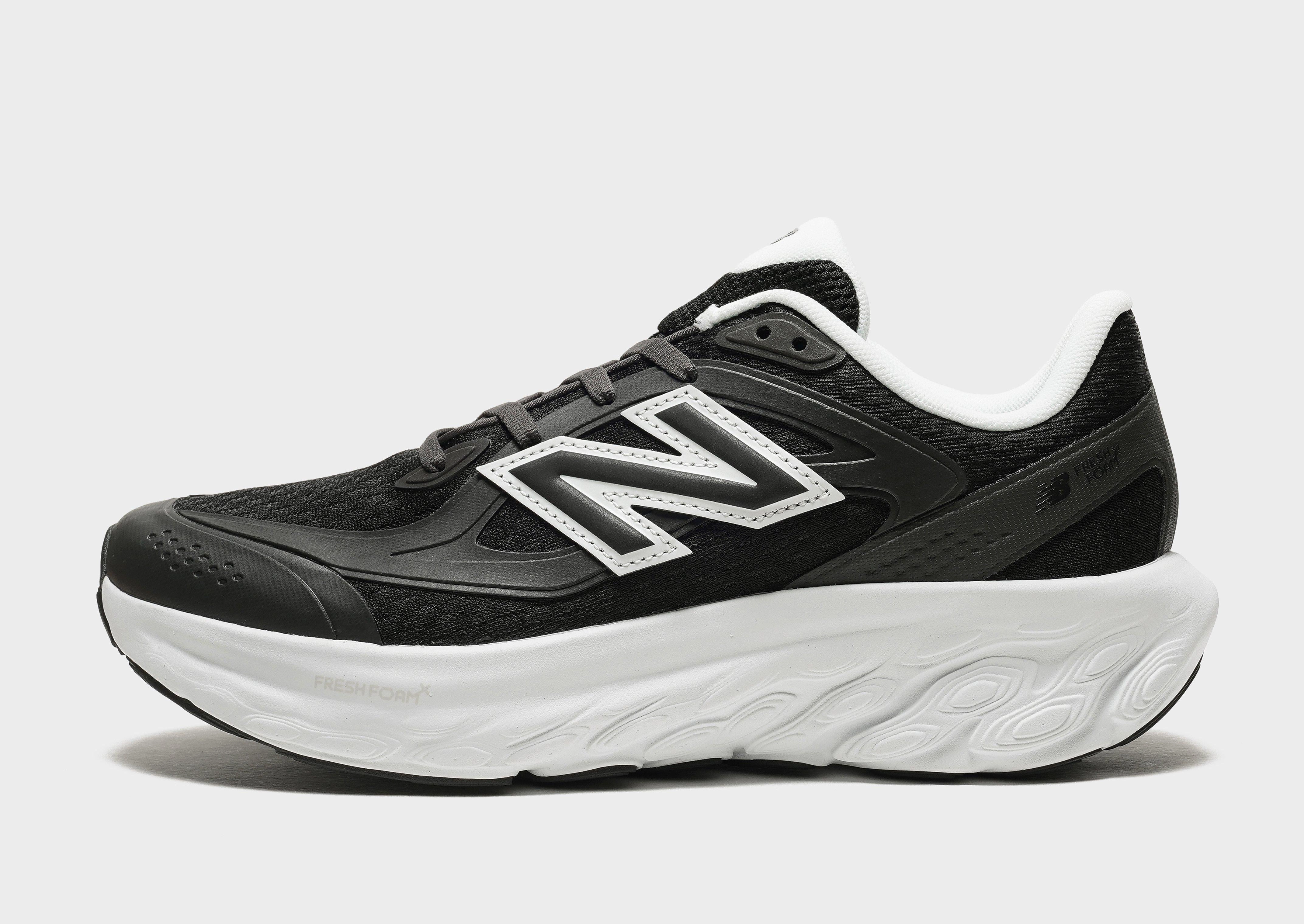 In-Motion Look, Refined Flowwear, Style Forward, Sleek Comfortwear, Cool Fitwear, Style Without Noise