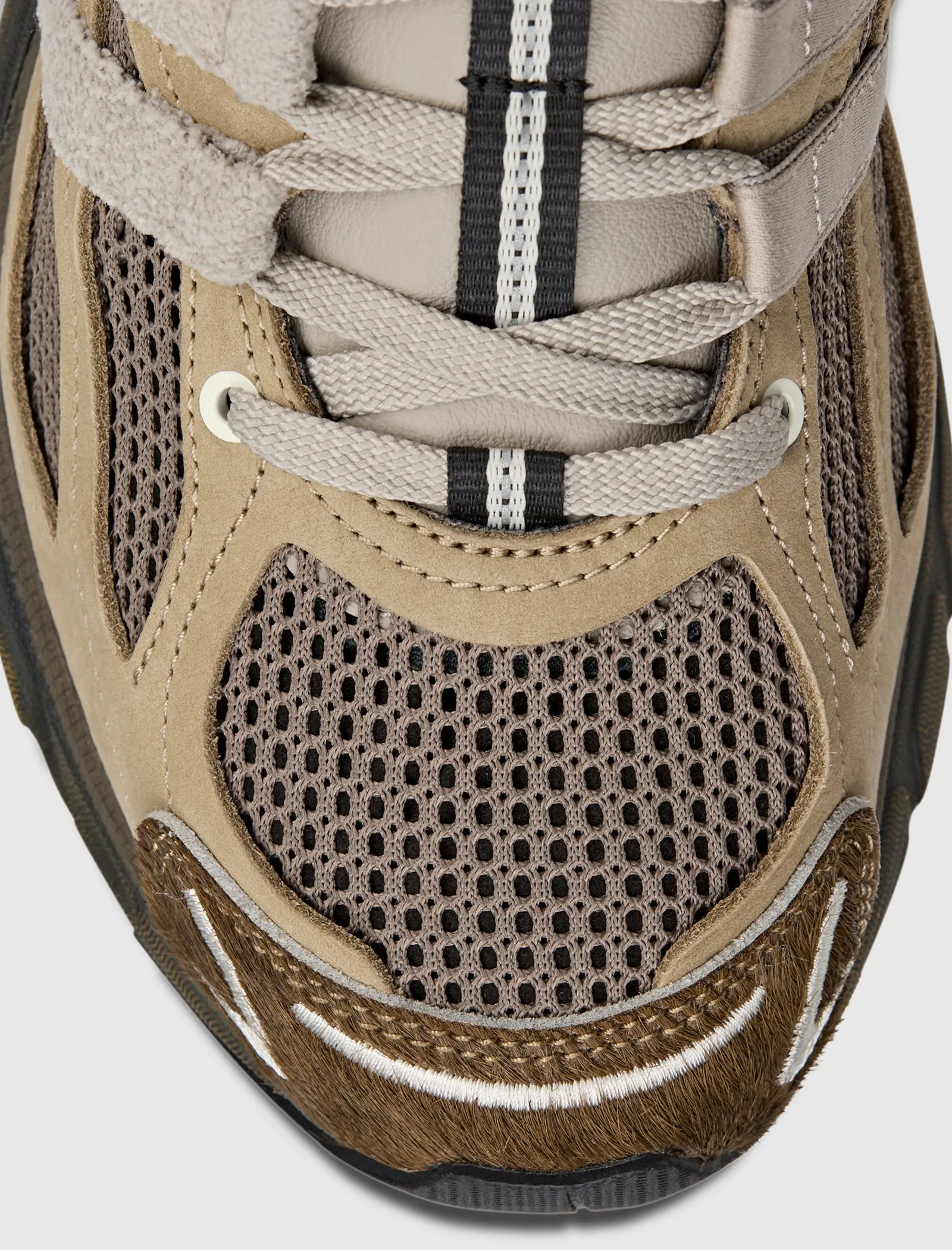 SONG FOR THE MUTE X ADISTAR CUSHION "BROWN" Shoes	ADIDAS