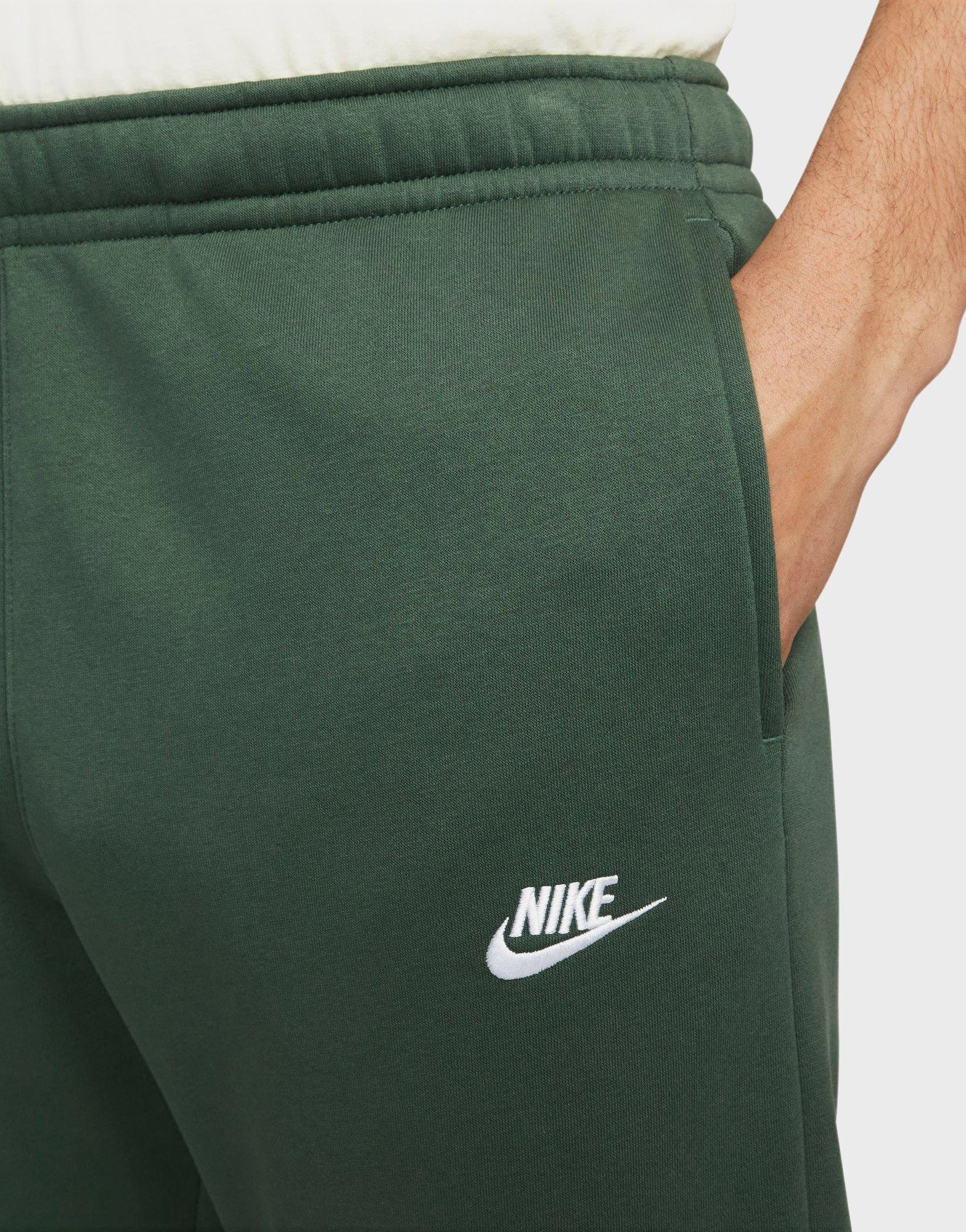 Modern Movement Gear, Clean Aesthetic, Modern Rhythm, Motion-Minded, Edge In Motion, Crafted Balance, Low-Key Bold, Designed For Pace