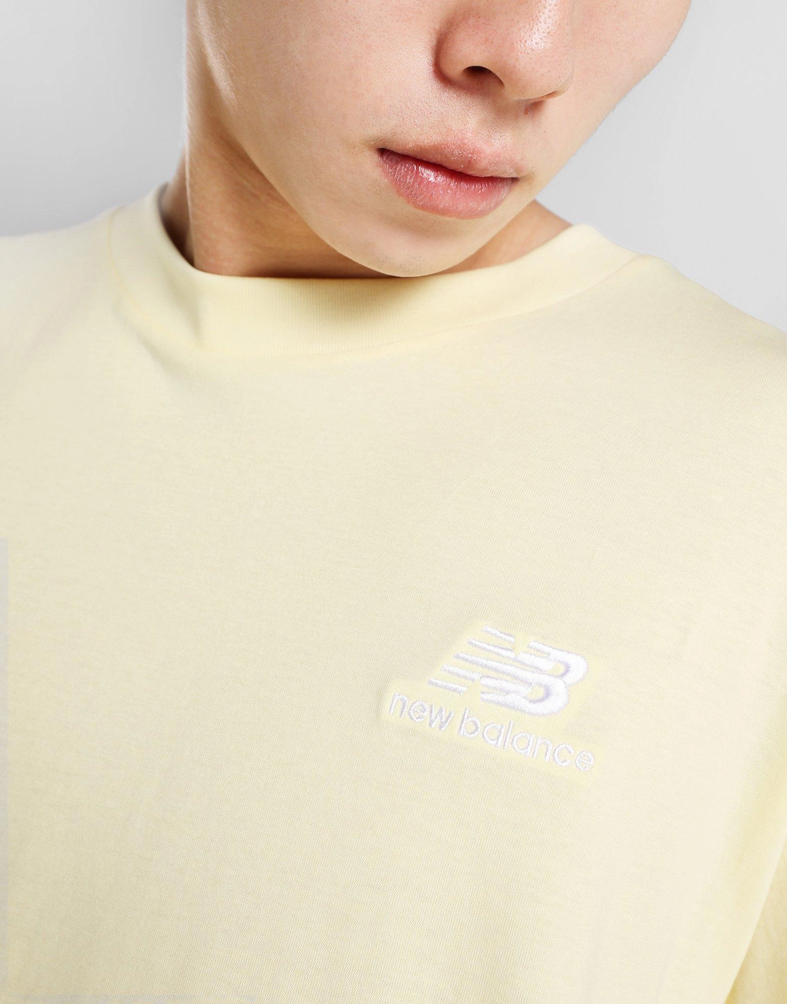 Crafted Quality, Hybrid Life, Season-Free Style, City Uniform, Live With Intent, Go With Flow, Ready To Flex, Modern Momentum