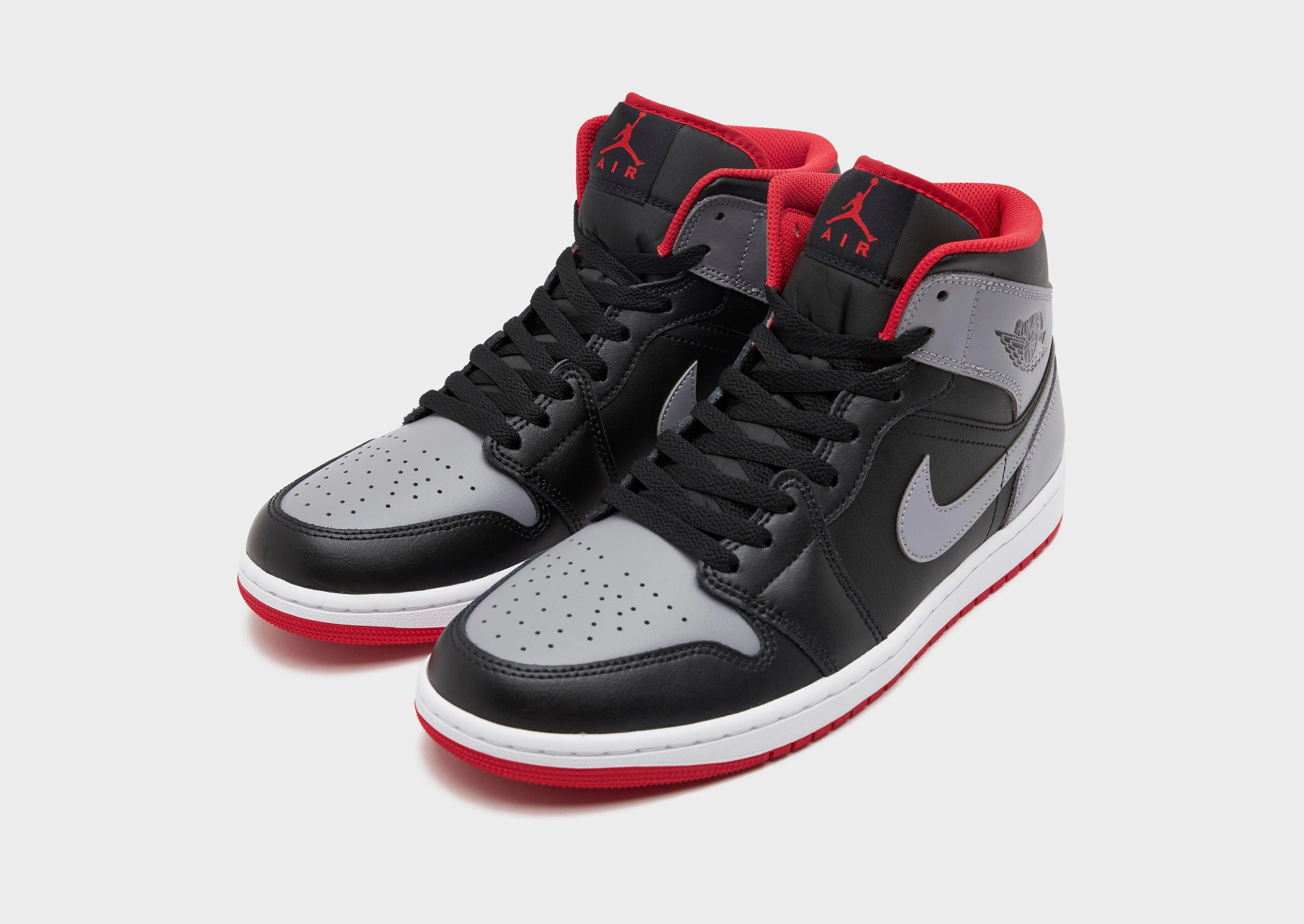 Relaxed Motion, Understated Utility, Seamless City, Urban Lifestyle, The Now Look, Light Motion Gear