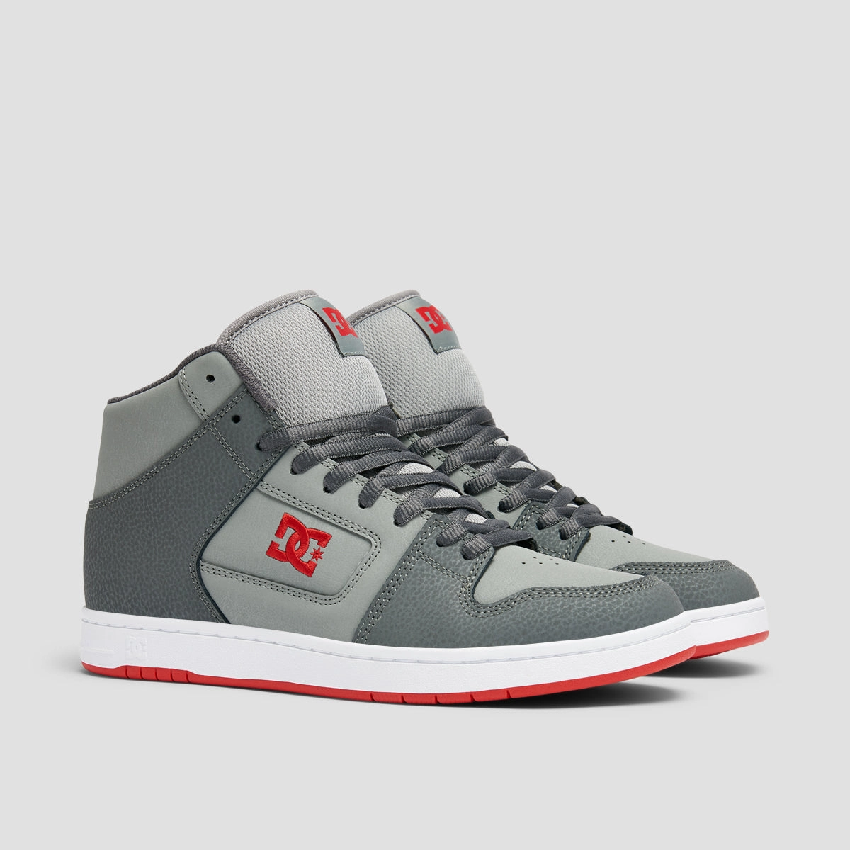 Optimized Form, Ease Engineered, In-Motion Look, Adapt-Fit Gear, Refined Chill