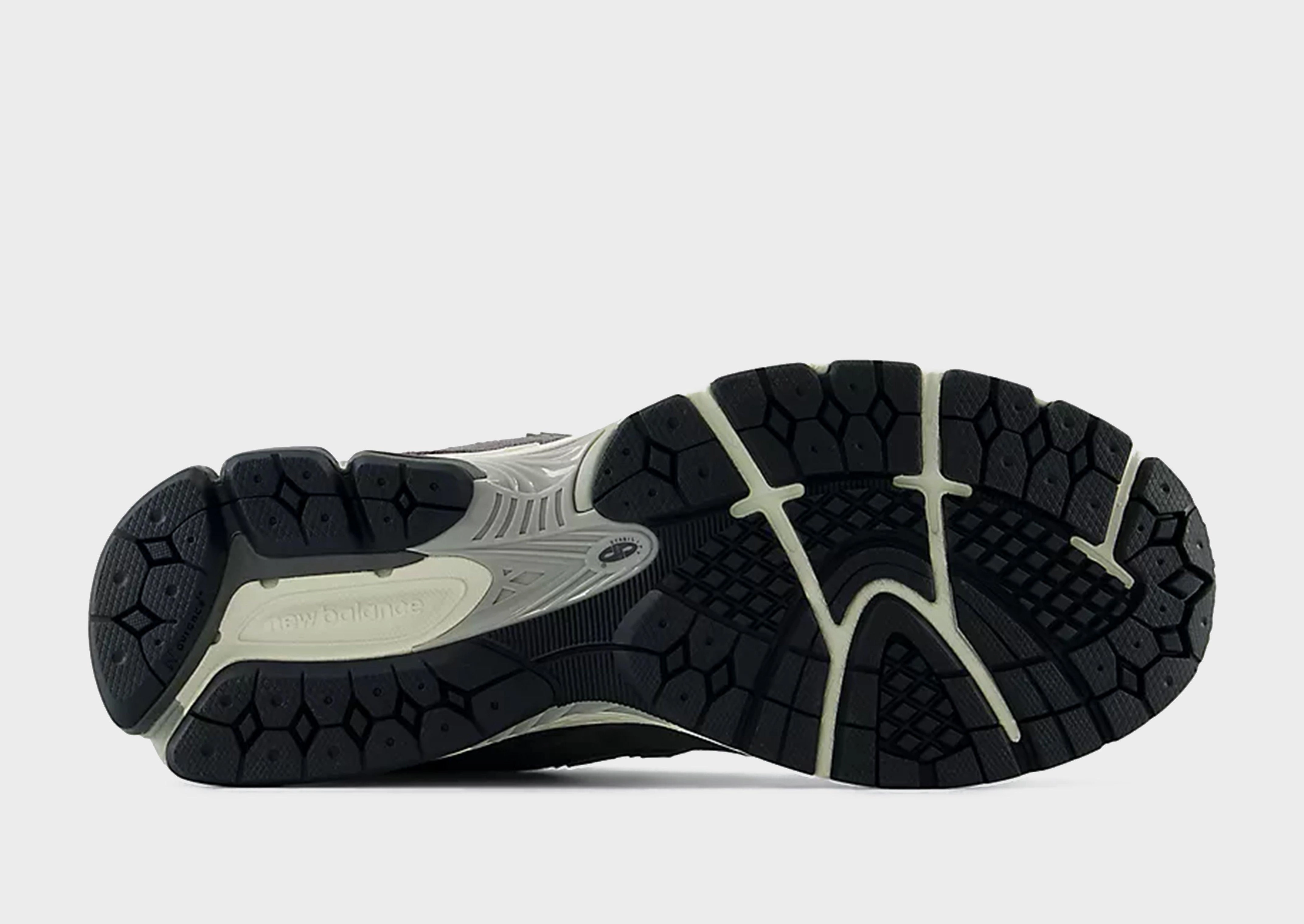 Streamlined Look, Curated Looks, Minimalist Edge, City-Proof, Timeless Motionwear, Fresh Expression