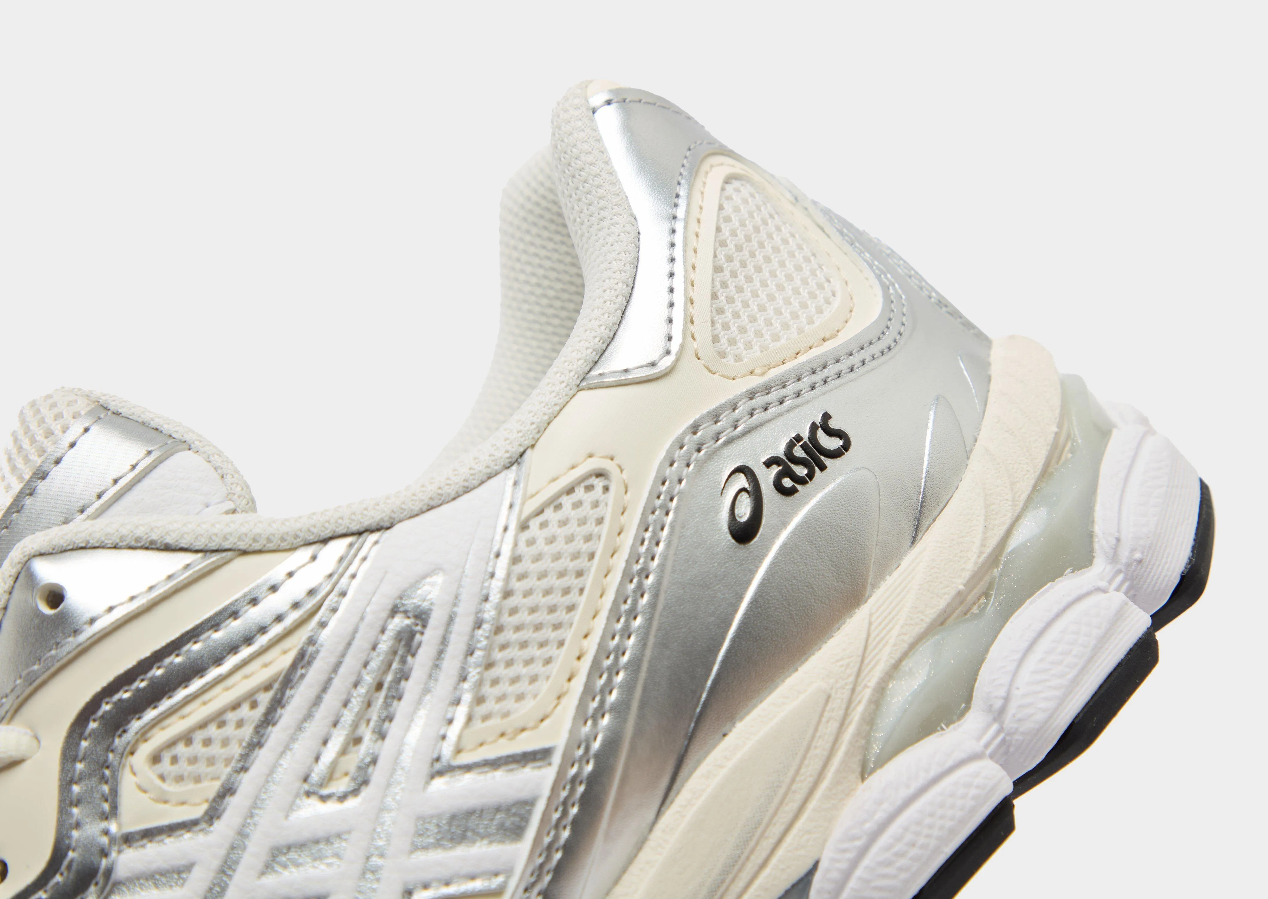 Low-Profile Style, Form Meets Calm, Soft-Fit System, Fit To Adapt, Clarity In Motion