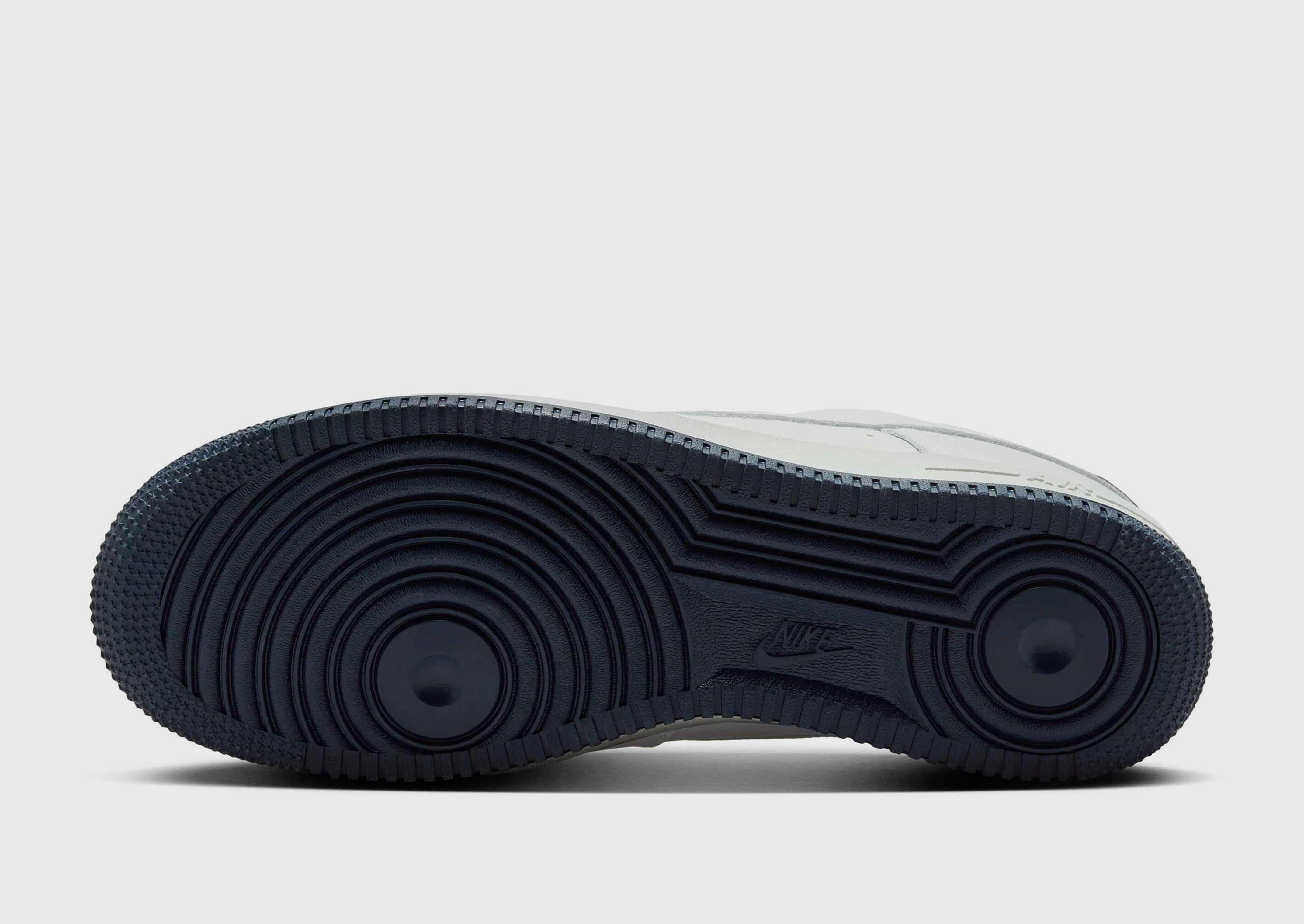 Smart Casual, Refined Balance, Simple City, Flow-Forward, Active Core, Flexible Form, Timeless Motionwear