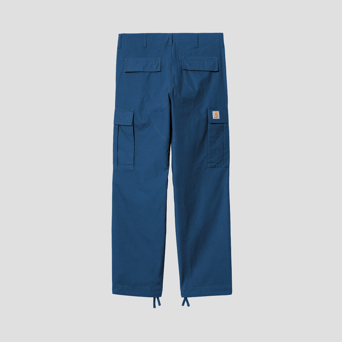 Clean Aesthetic, Forward-Looking Fit, Movement Uniform, Cool Utility, Motion-Driven Wear, Clean-Forward, Soft Power