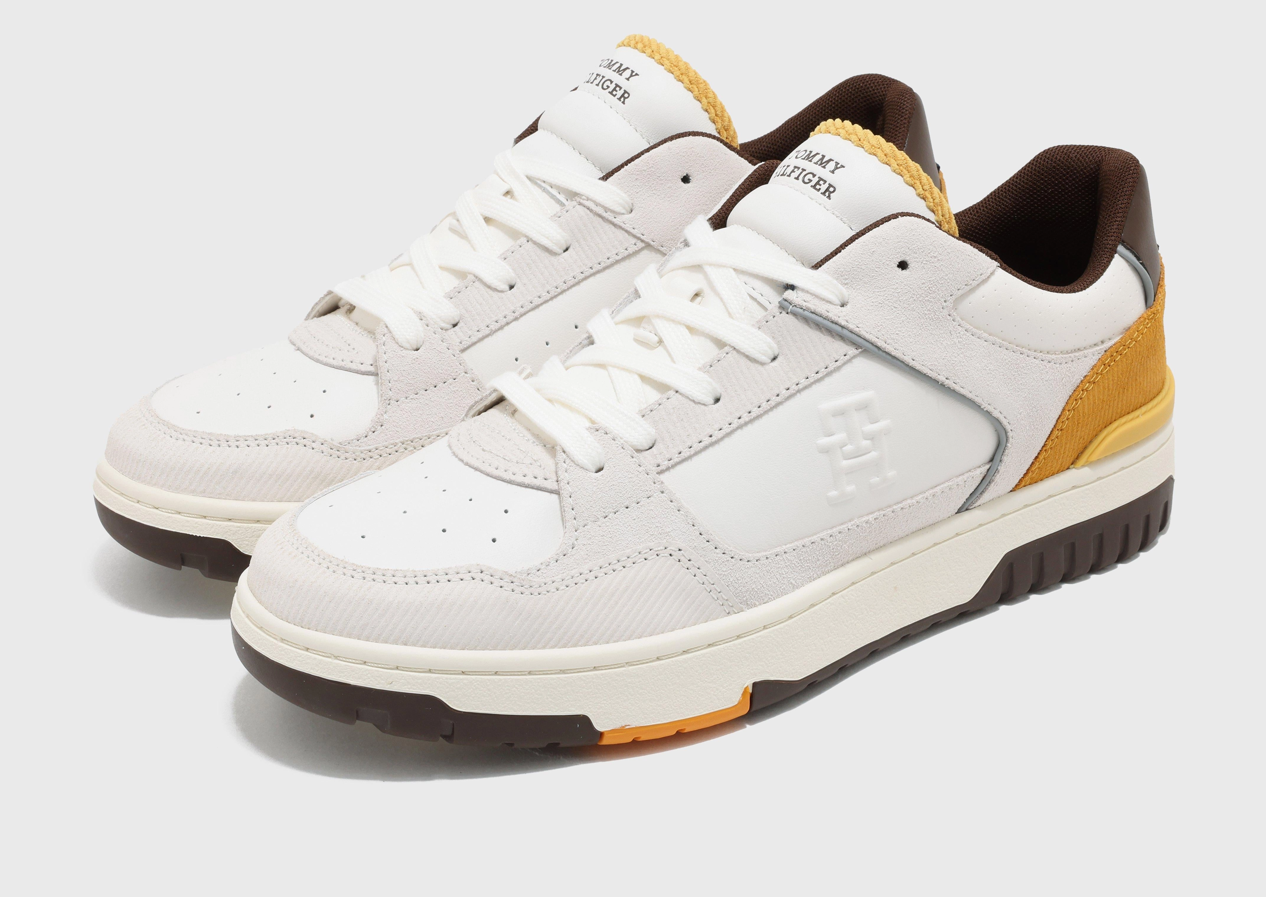 Clean Dailywear, Elevated Motion, Core Rhythm, Minimal Details, Lifestyle Energy, Effortless Gear