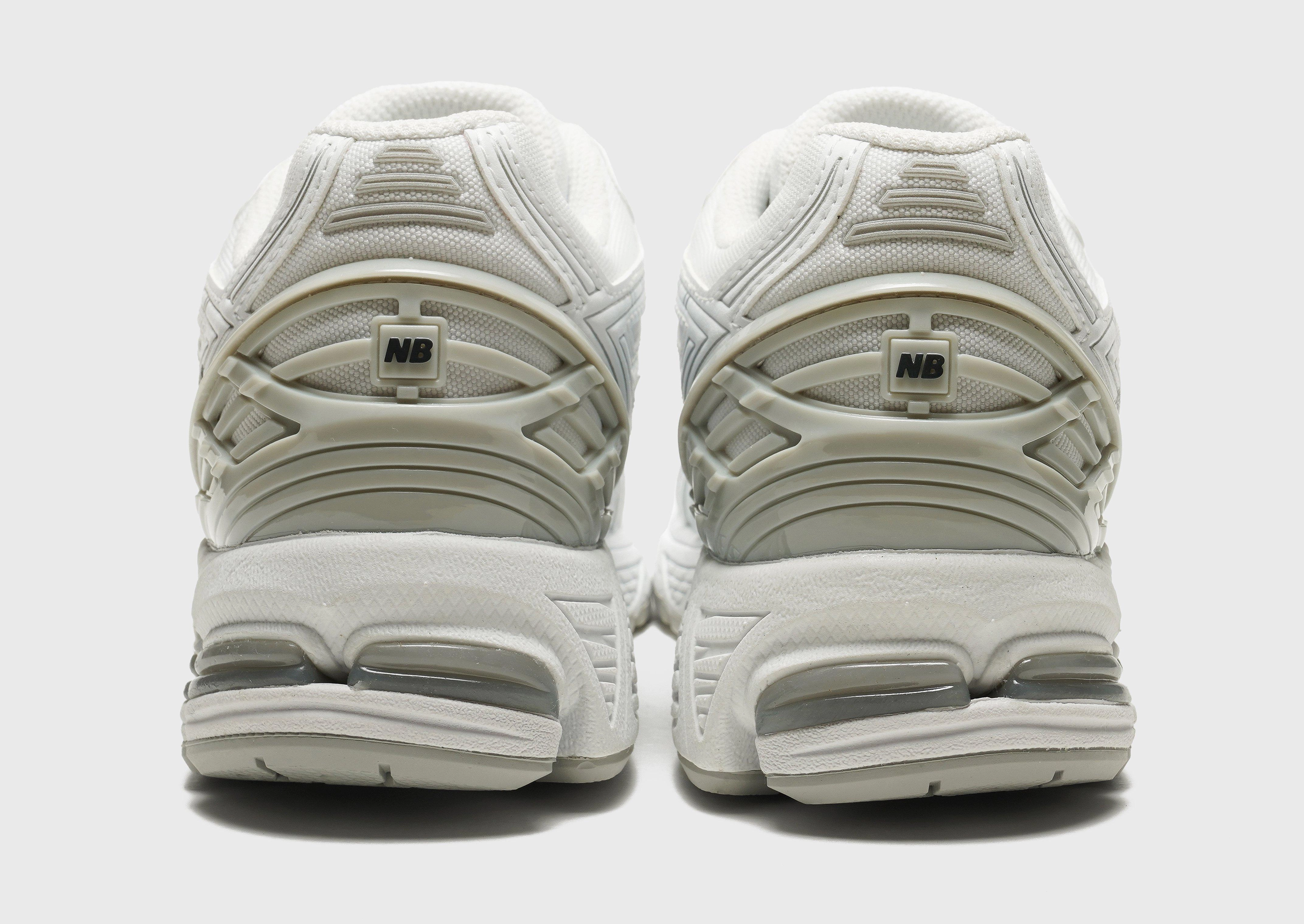 Next-Level Casual, Constant Comfort, Seasonless Design, Form-Led, Urban Optimized, Lightweight Presence