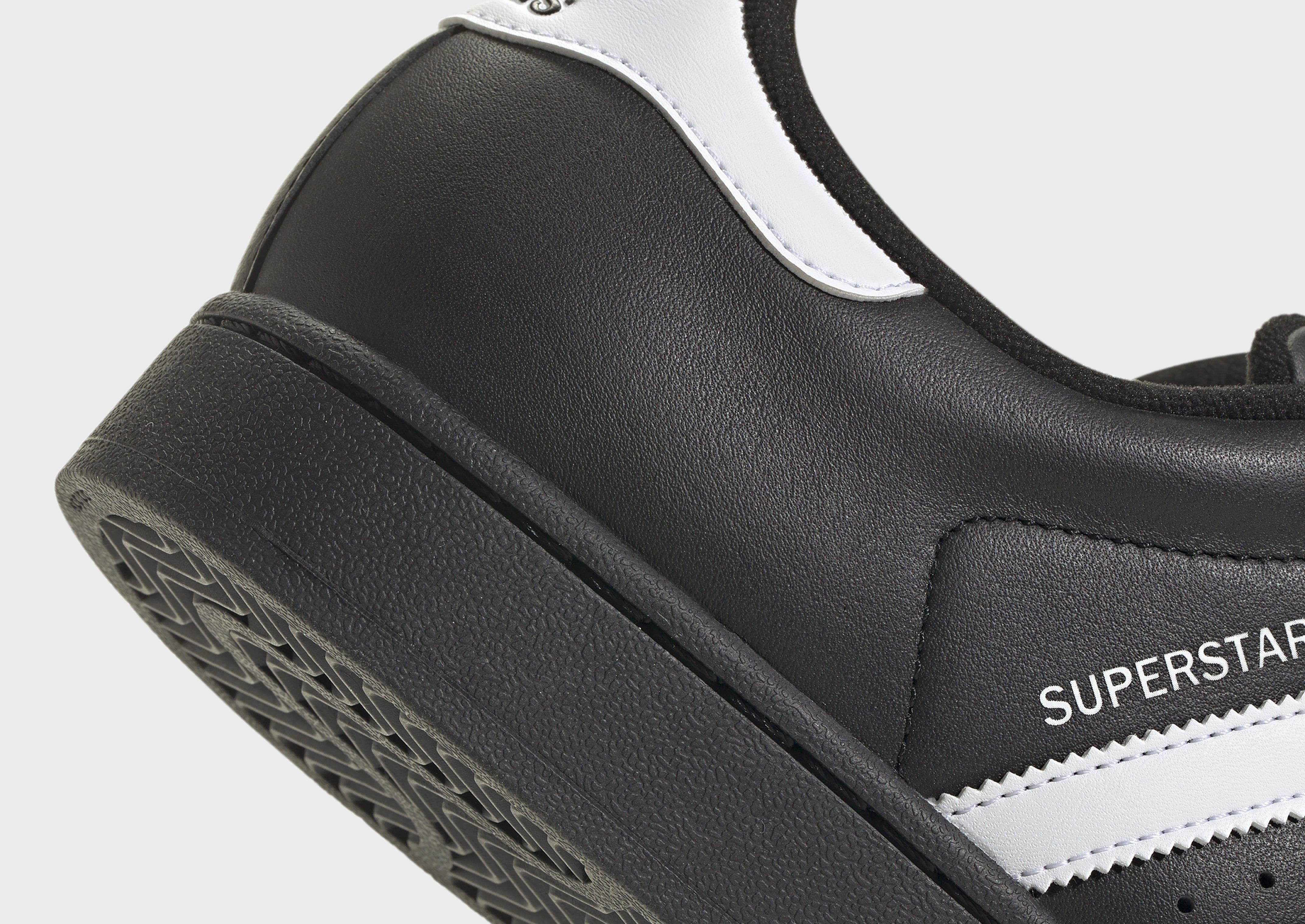 In-Motion Look, Your Next Layer, Motion-Driven Wear, Change-Ready, Style Without Noise, Urban Optimized