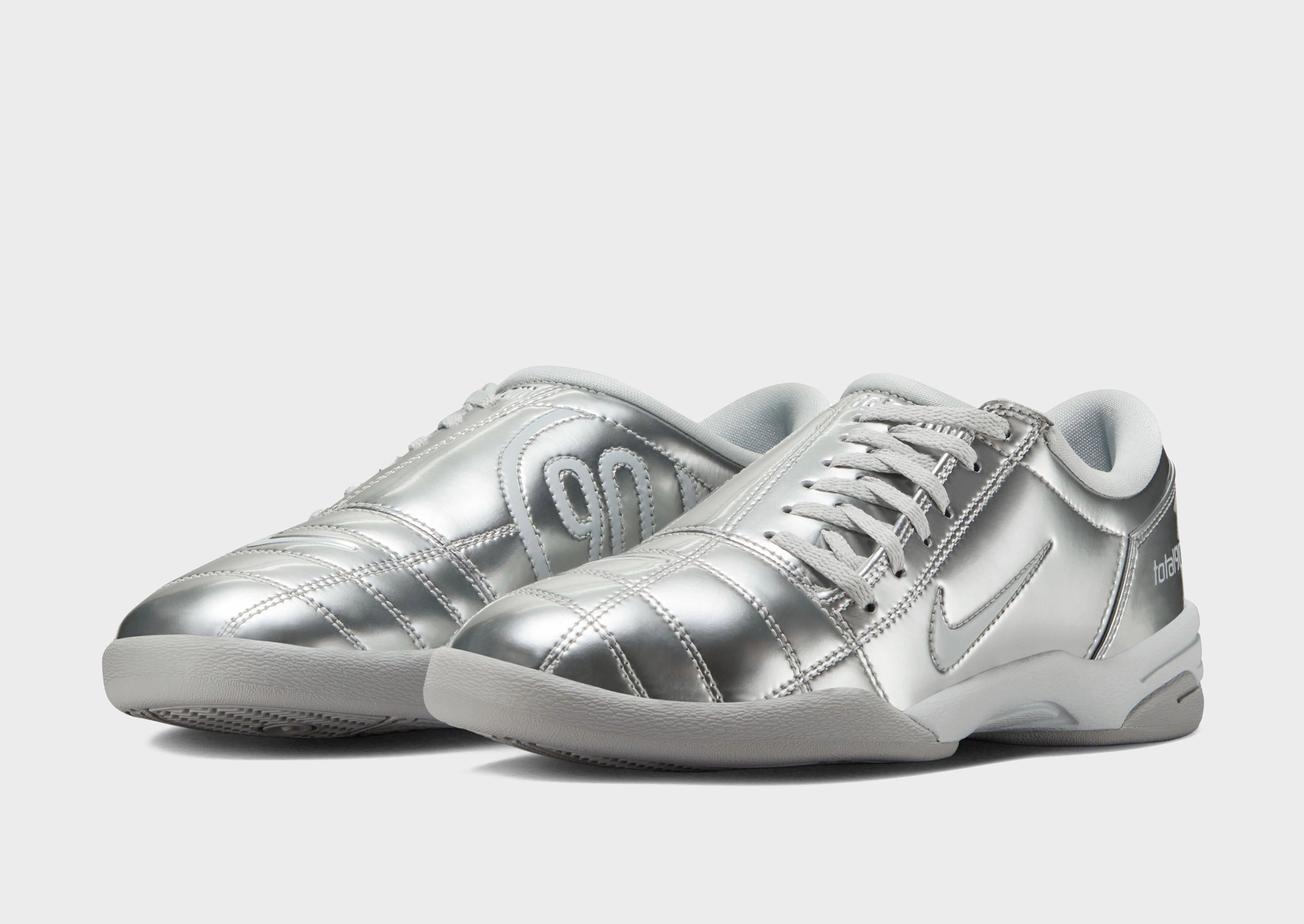 Essential Drop, Signature Look, Day-Built, Cool And Clean, Relaxed Motion, Movement Ready, Ultra-Clean Style