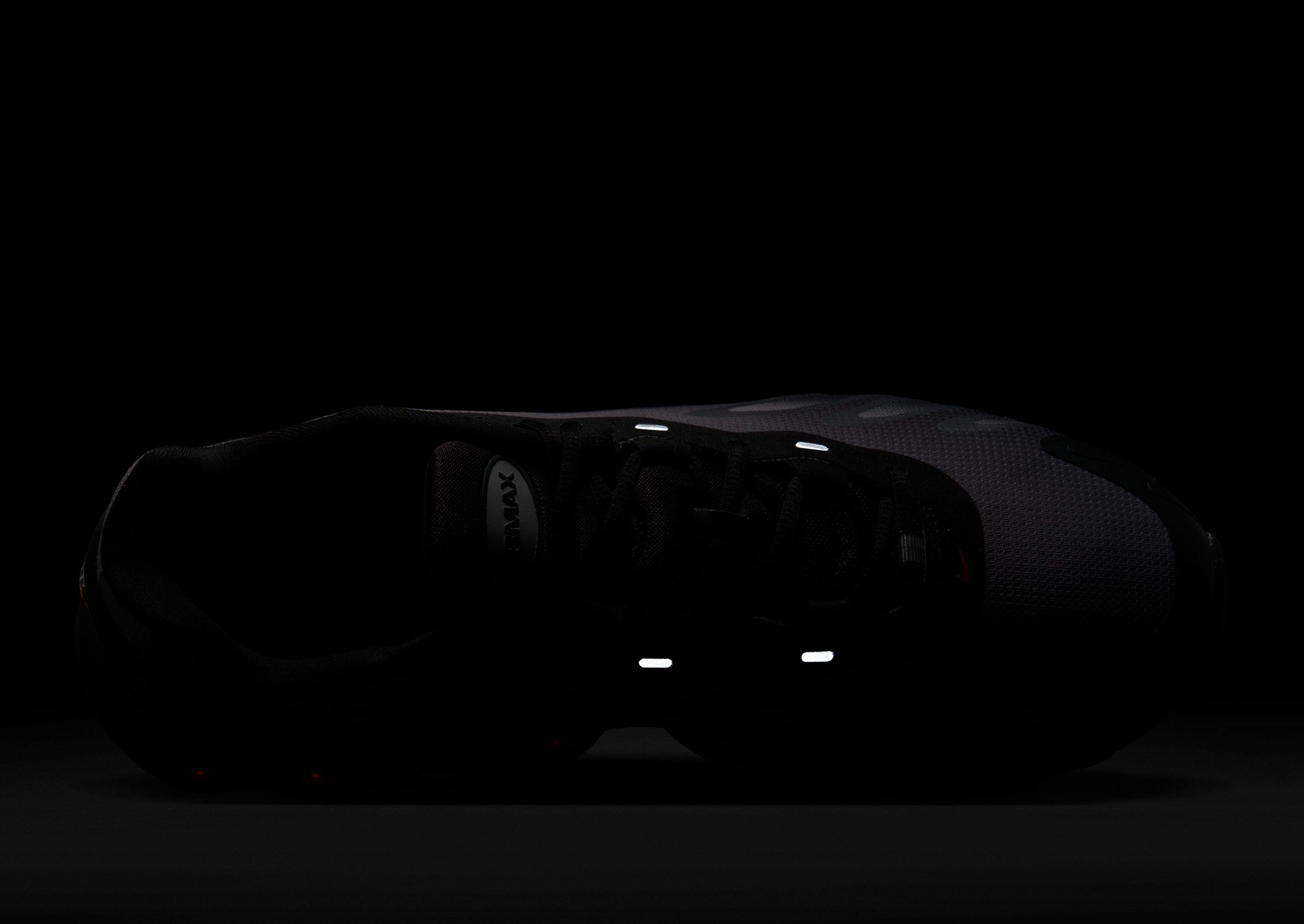 Modular Function, Design In Focus, Easy Motion, Minimal Gear, Cool Tones, Timeless Motion