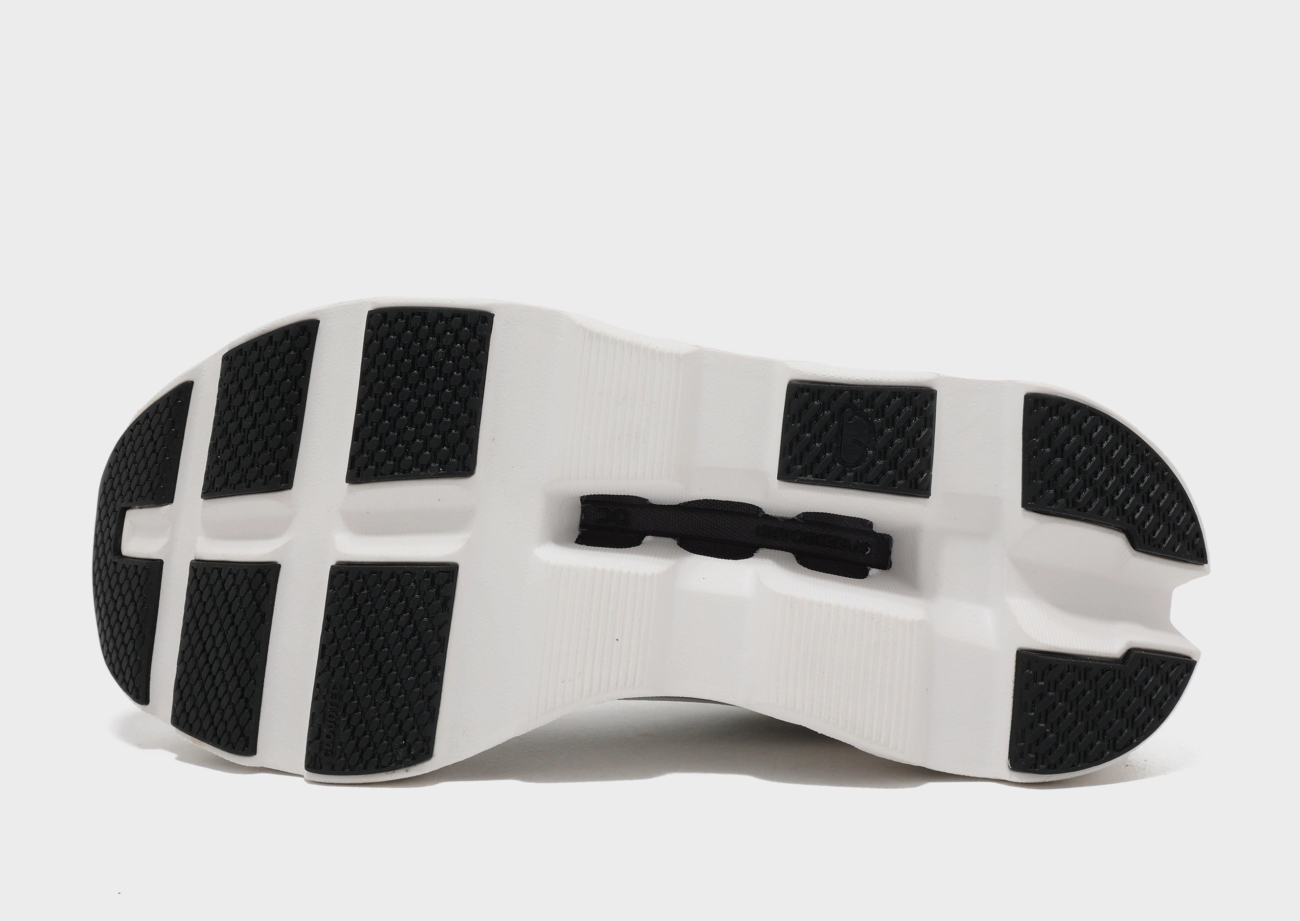 Form In Action, Relaxed Refinement, Anyday Style, Vibe-Proof, Future-Neutral, Iconic Minimalism