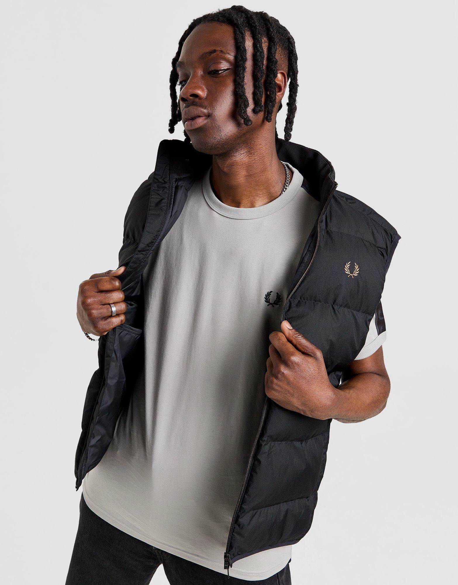 Rhythmic Comfort, Effortless Minimal, Clean-Life Gear, Pure Daywear, Lifestyle Direction, Understated Cool, Pure Motion