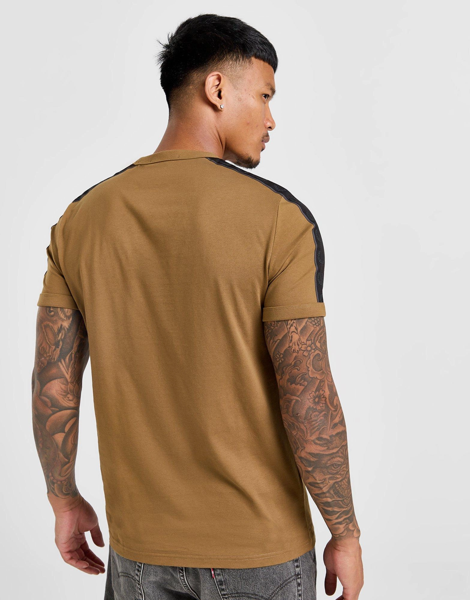 Soft Urban Core, Refined Essentials, Minimal Mode, Your Rhythm Layer, Forward Pulse, Live With Intent, Style Built In, Simple Uniform