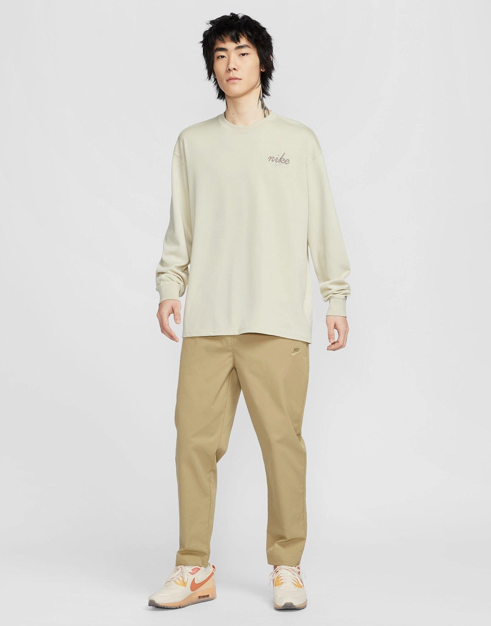 Go-To Gear, Street-Ready, Effortless Gear, Go With Flow, Soft Power, Make It Flow, Multi-Wear Outfit