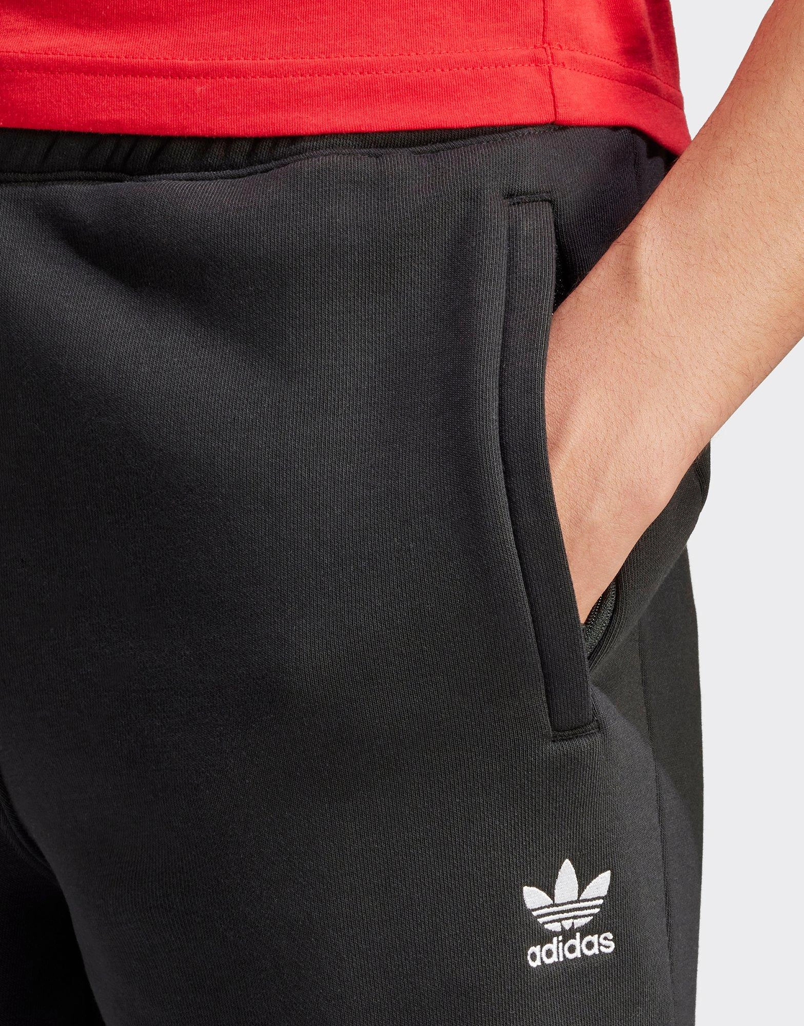 Versatile Mood, Clean Attitude, Timeless Motionwear, Versatile Layers, Pure Function, Streamlined Mobility, Smart Function