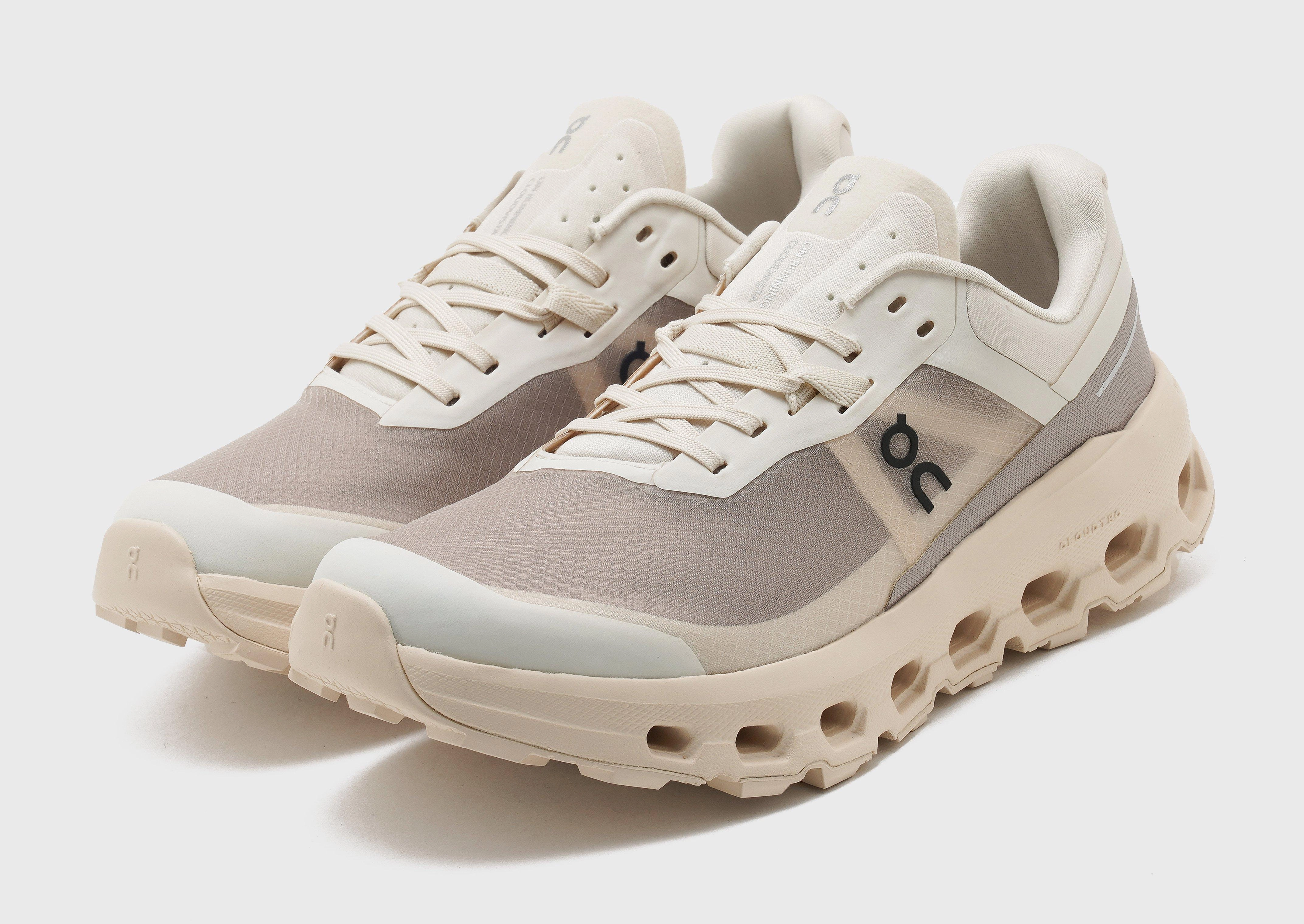 Light Motion Gear, Relaxed Refinement, Hybrid Life, Versatility Gear, Low-Profile Style, Streamlined Mobility, Active Lifestyle Gear, Modern Wearables