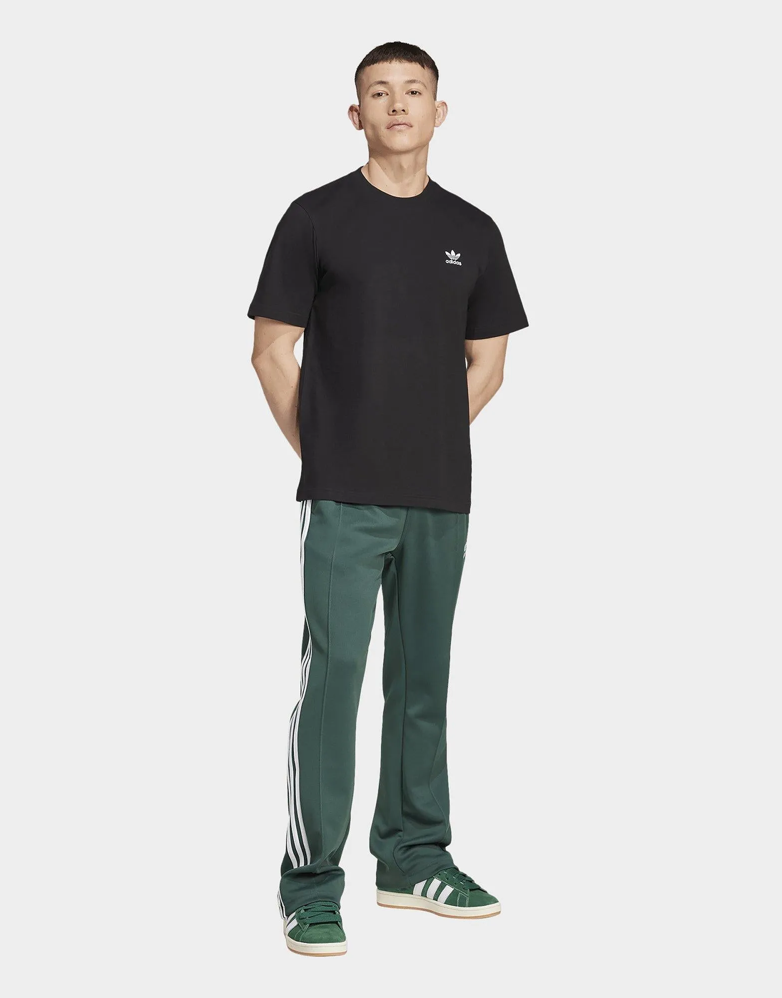 Uncomplicated Gear, Your Daily Vibe, Express In Ease, Clean Citywear, Dynamic Essentials, Smart Layering, Everyday Ease
