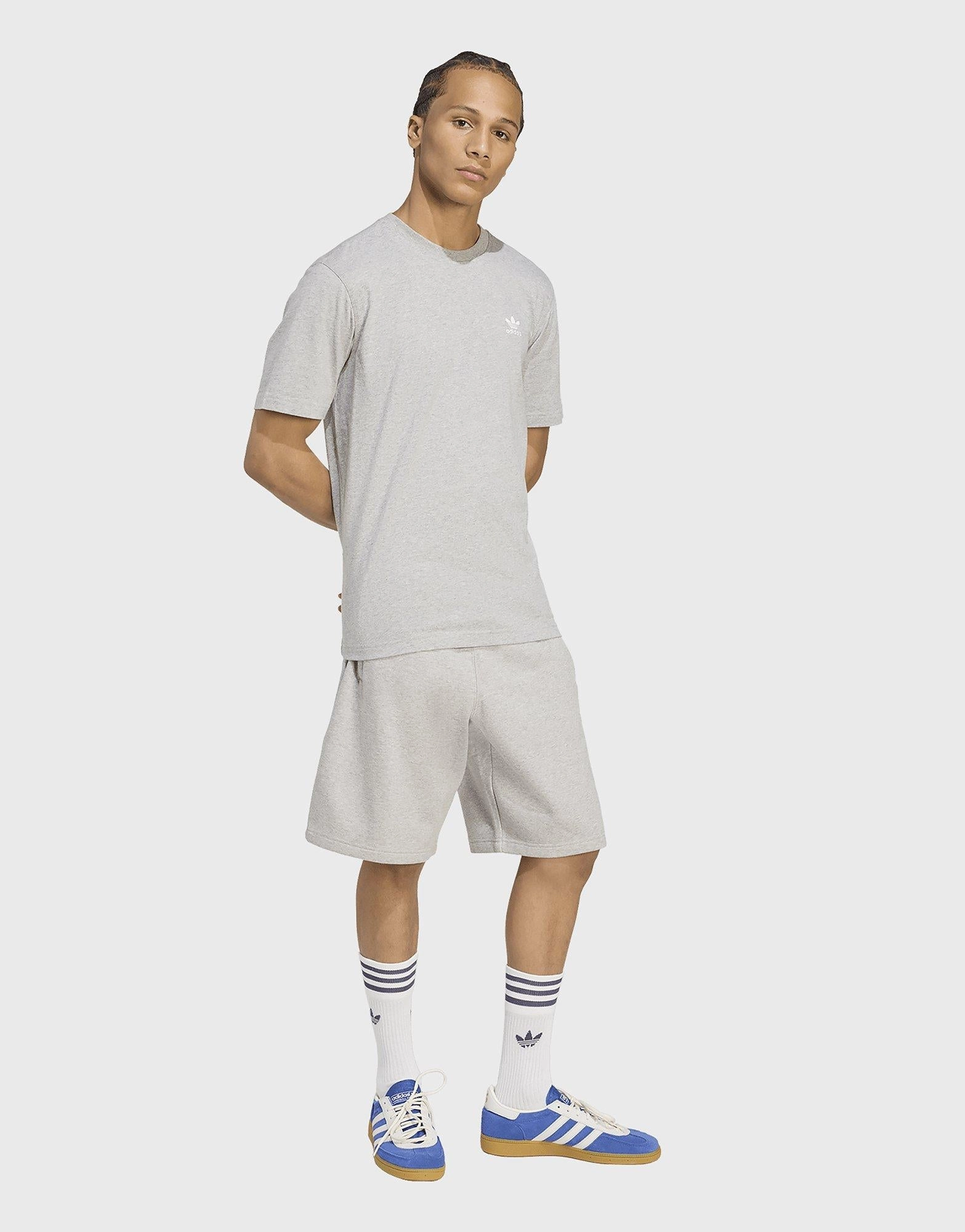 Minimal Gear, Comfort In Layers, Simple City, Motion Elements, Dynamic Presence