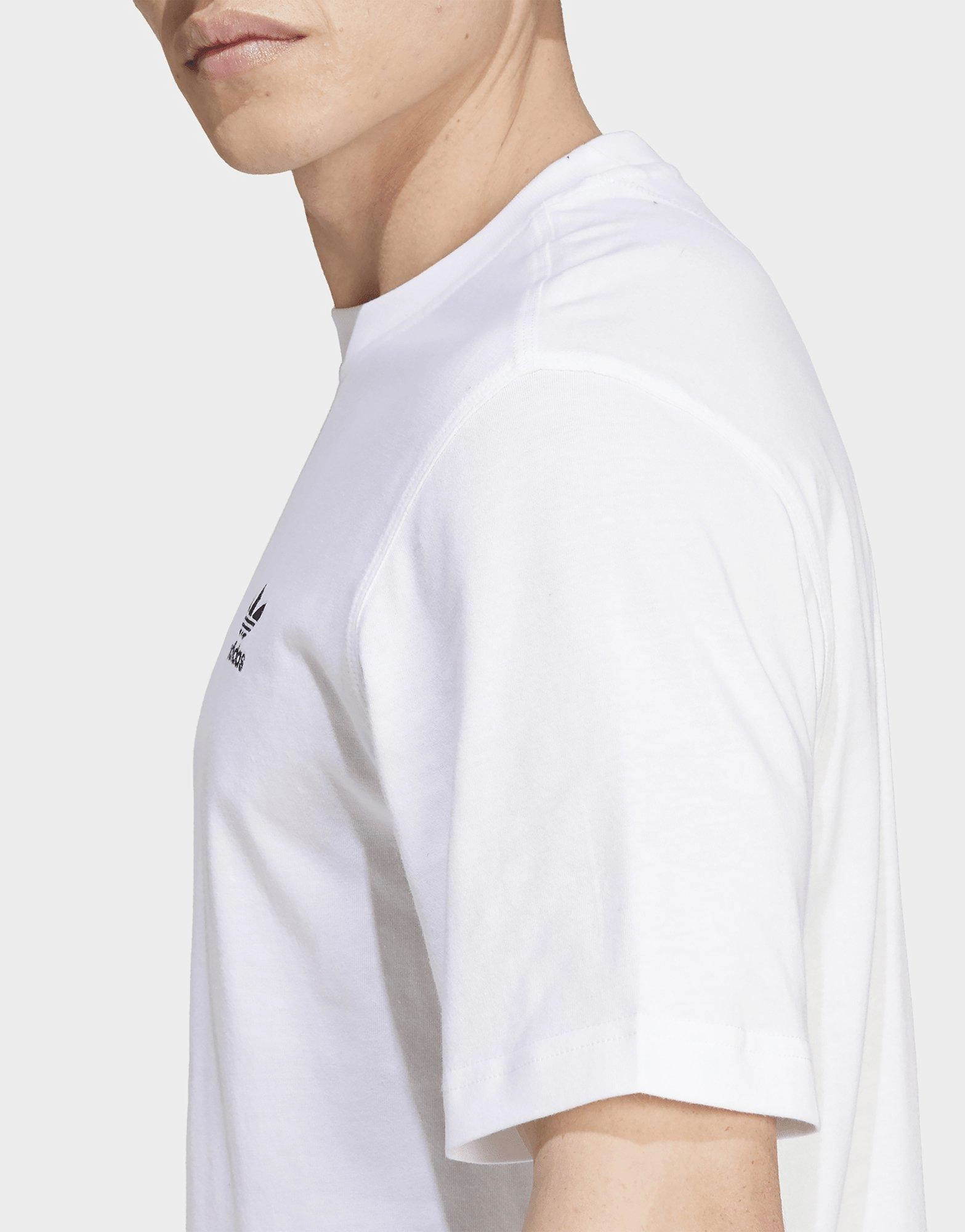 Refined Edgewear, Feel The Flow, Fluid-Form Design, Style Flowwear, Seasonless Design, Subtle Evolution, Calm Aesthetic, Adapt-Fit Gear