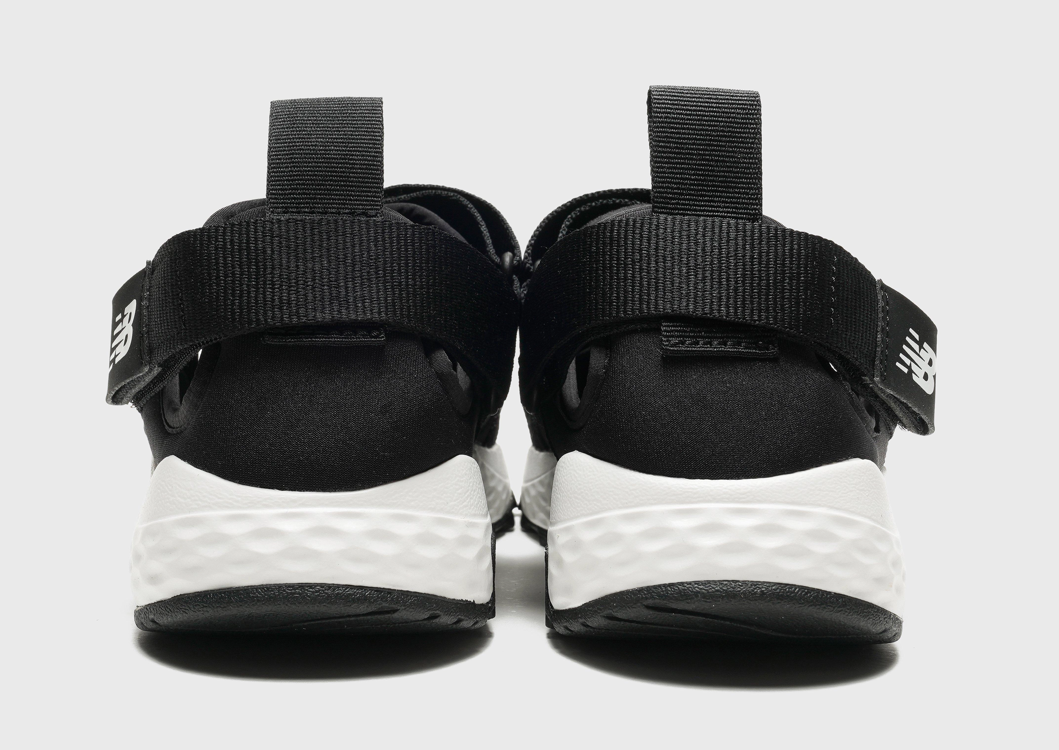 Crafted Minimal, Smooth Layers, Subtle Style Gear, Cool Motion, Performance Living, Clarity In Motion, Refined Minimalism