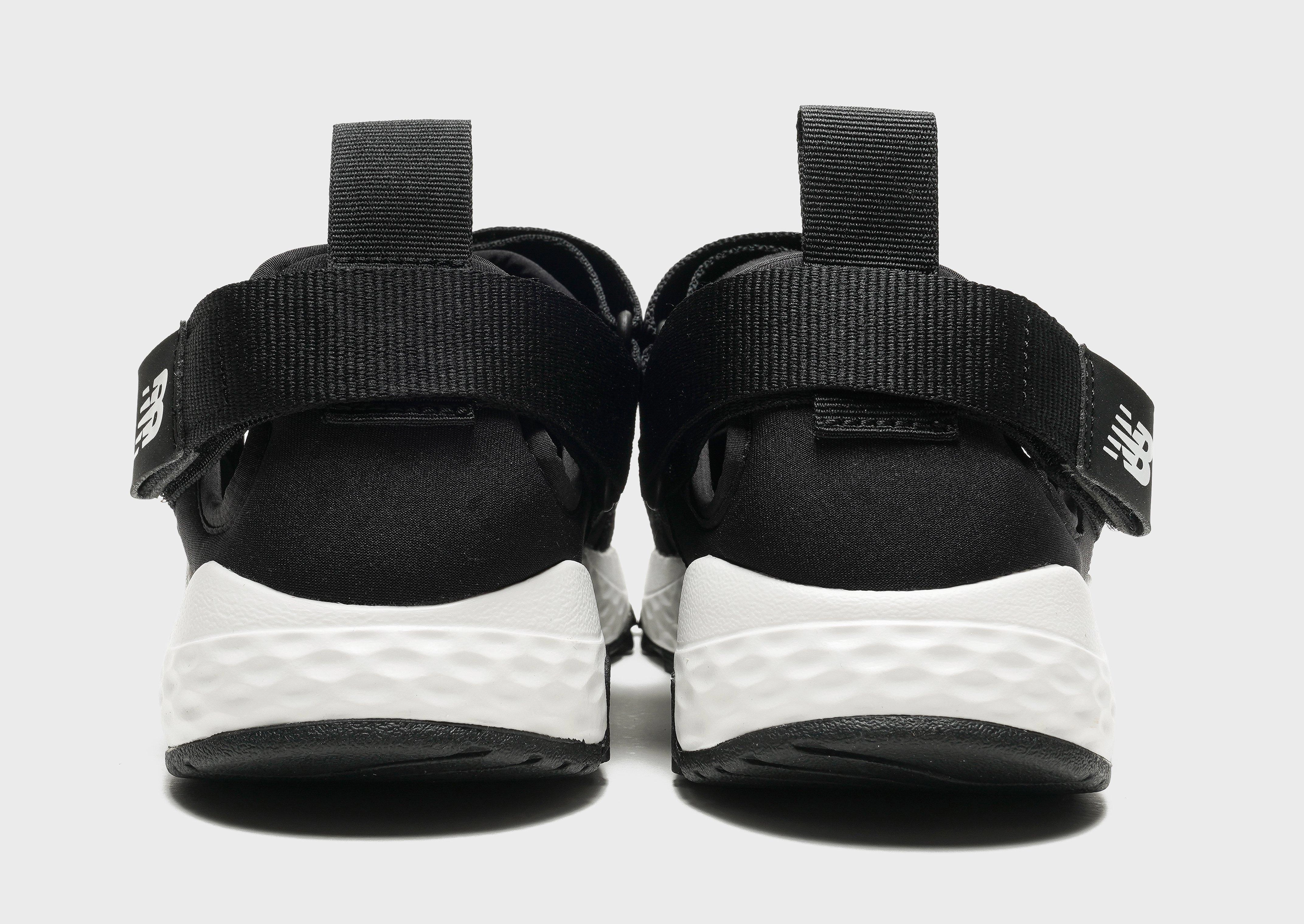 Crafted Minimal, Smooth Layers, Subtle Style Gear, Cool Motion, Performance Living, Clarity In Motion, Refined Minimalism