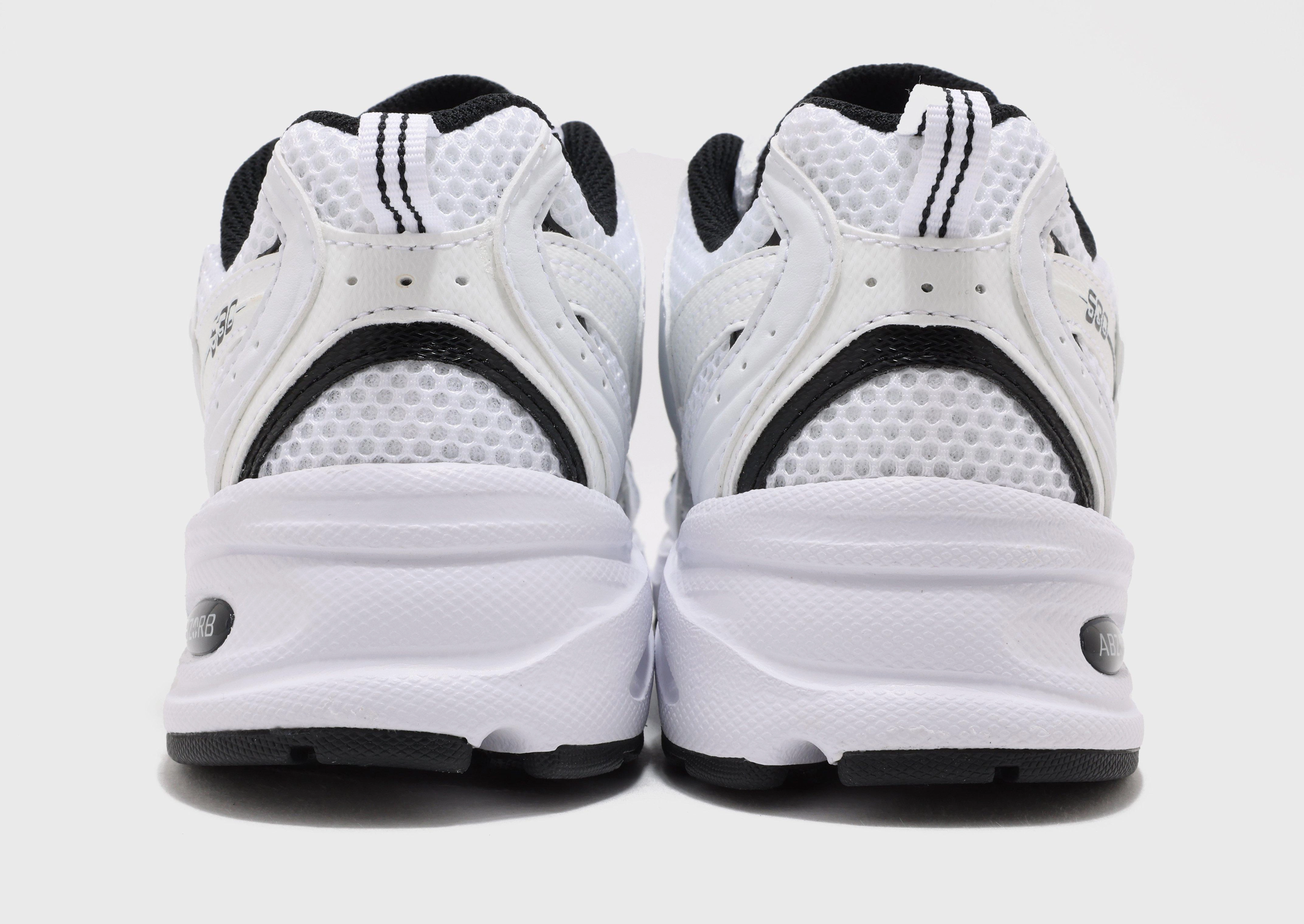 Seamless City, In-Motion Look, Flow-Forward Gear, Clean-Styled, Low-Key Bold