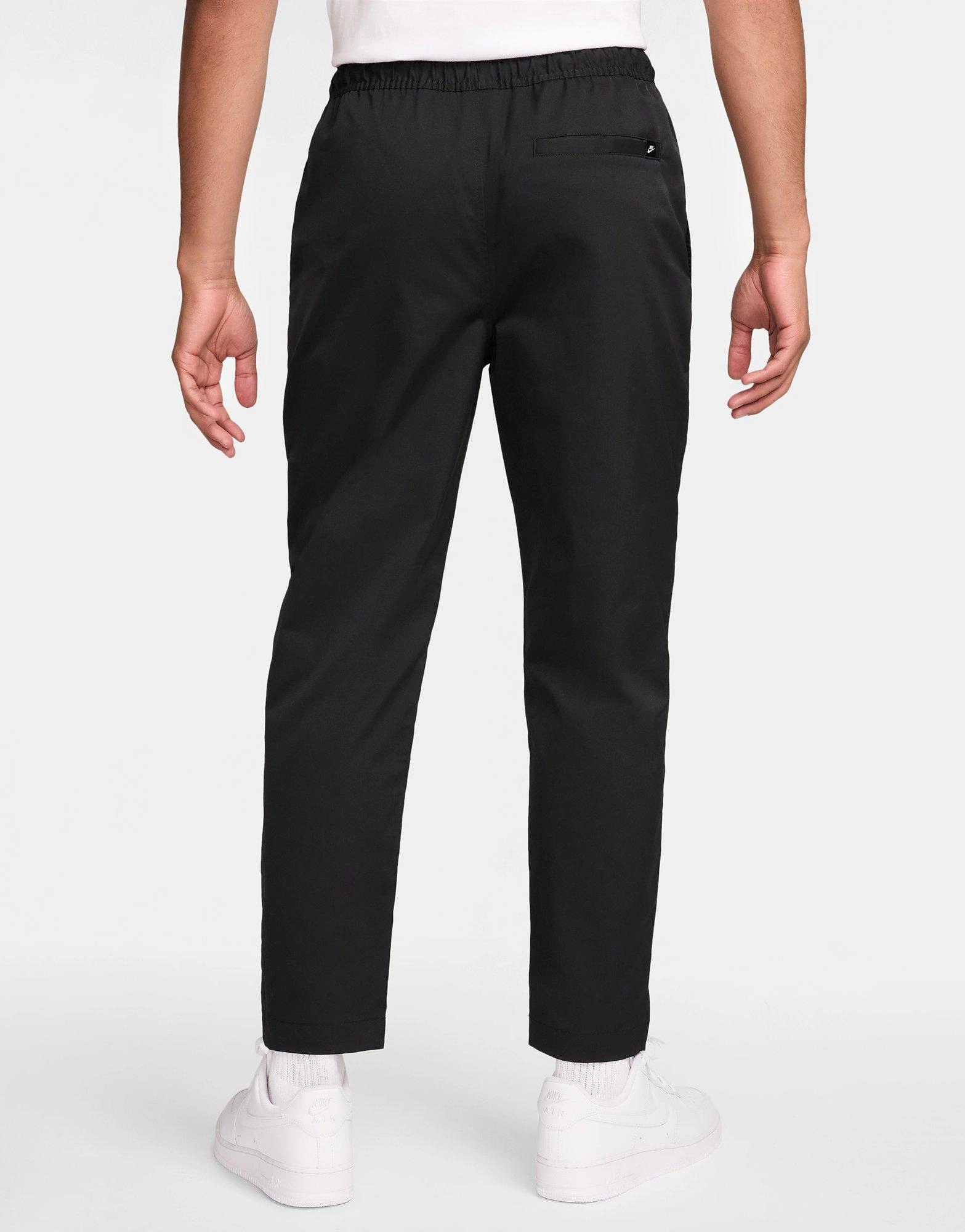 Modern Movement Gear, Live Light, Crafted Flow, Easy Polish, Tech-Forward Fit