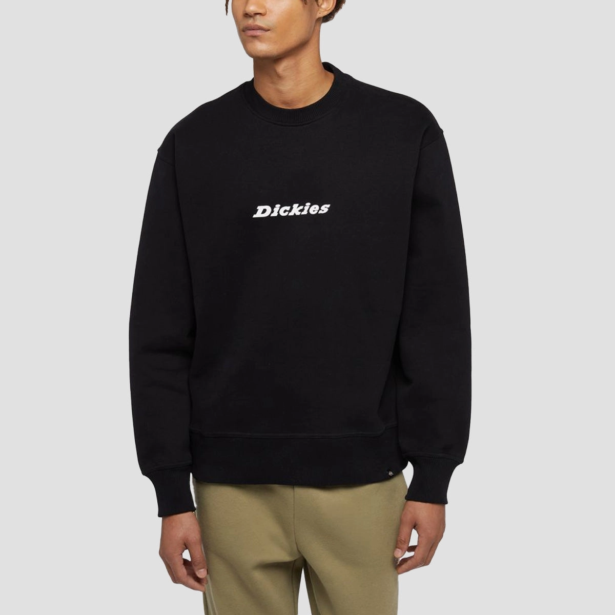 Effortless Edge, Dayflow Gear, Clean Dailywear, Movement Readywear, Go-Mode Ready, Relaxed Innovation