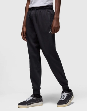 Core Rhythm, Clarity In Motion, Minimalist Edge, Made To Roam, Comfort In Motion, Future-Form
