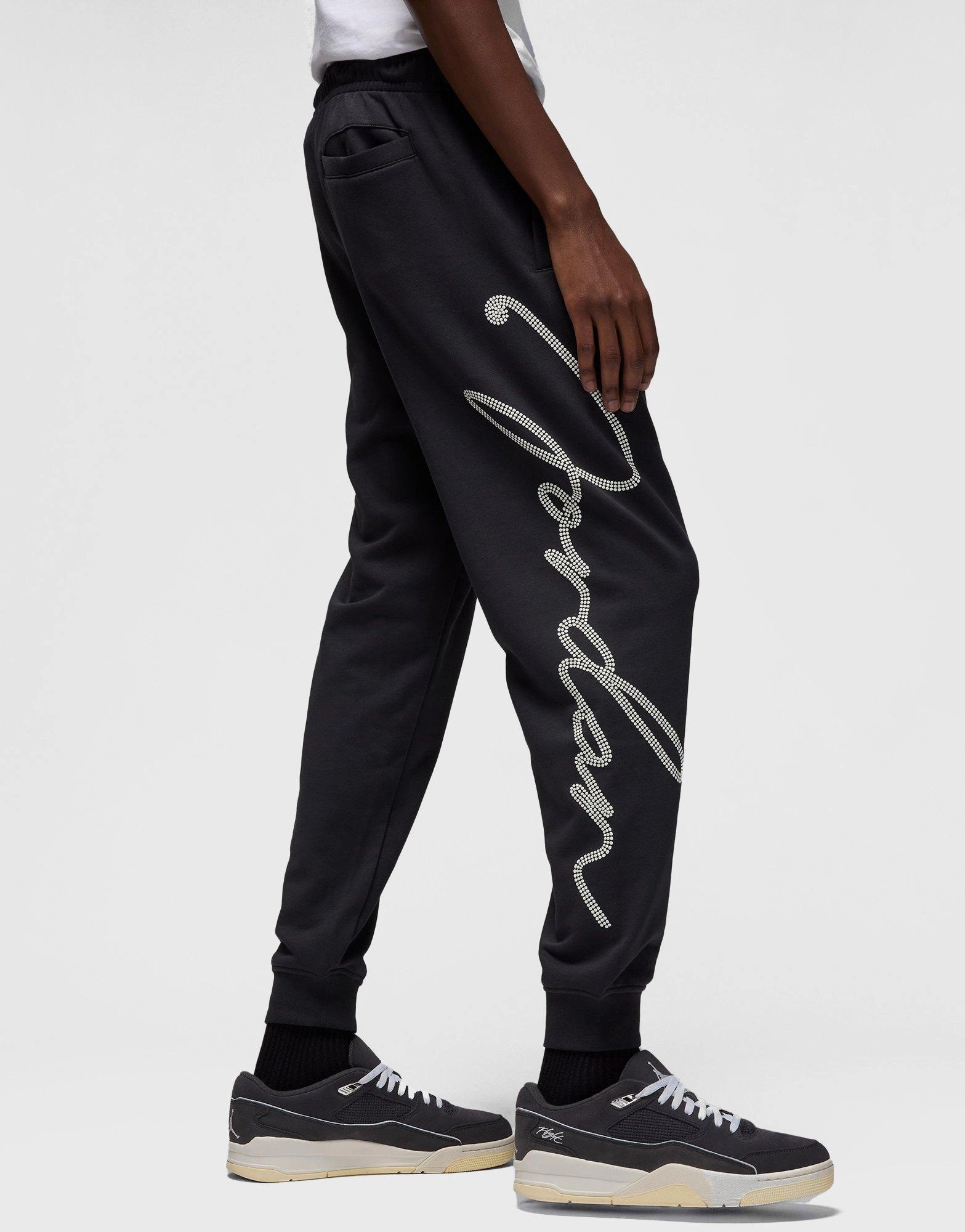 Movement Layers, Designed With Rhythm, Smart Design Gear, Modular Motionwear, Comfort In Layers