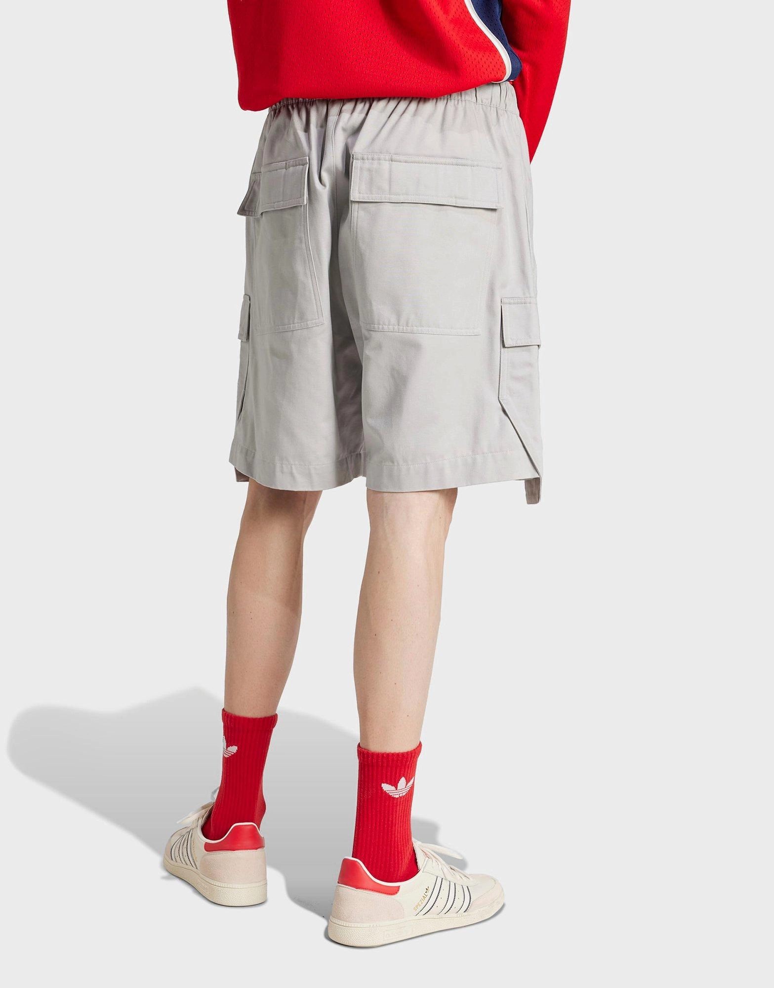 Core-Centric, Everyday Core, Fresh Silhouette, Minimal Gear, Balance Meets Style, Bold Minimal, Your Livewear