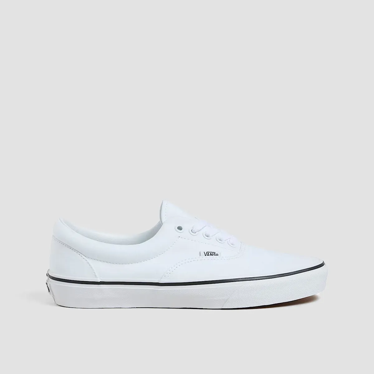 Clean Forms, Feel-Based Fashion, Vibe-Proof, Engineered Casual, Daily Expression, Style In Action, Distinctly Modern