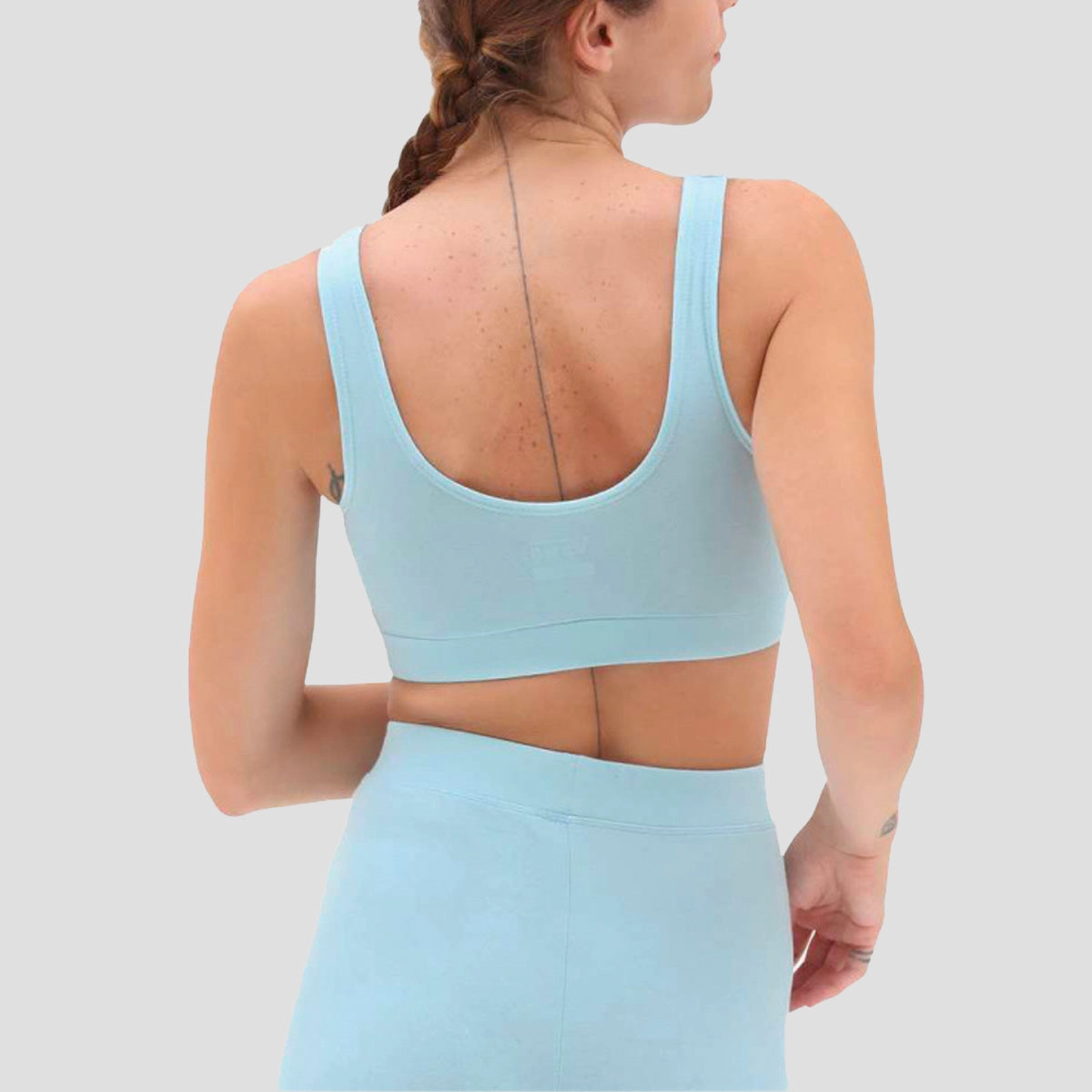 Urban Optimized, Tone-Driven, Movement Uniform, Your Mobile Look, Refined Presence