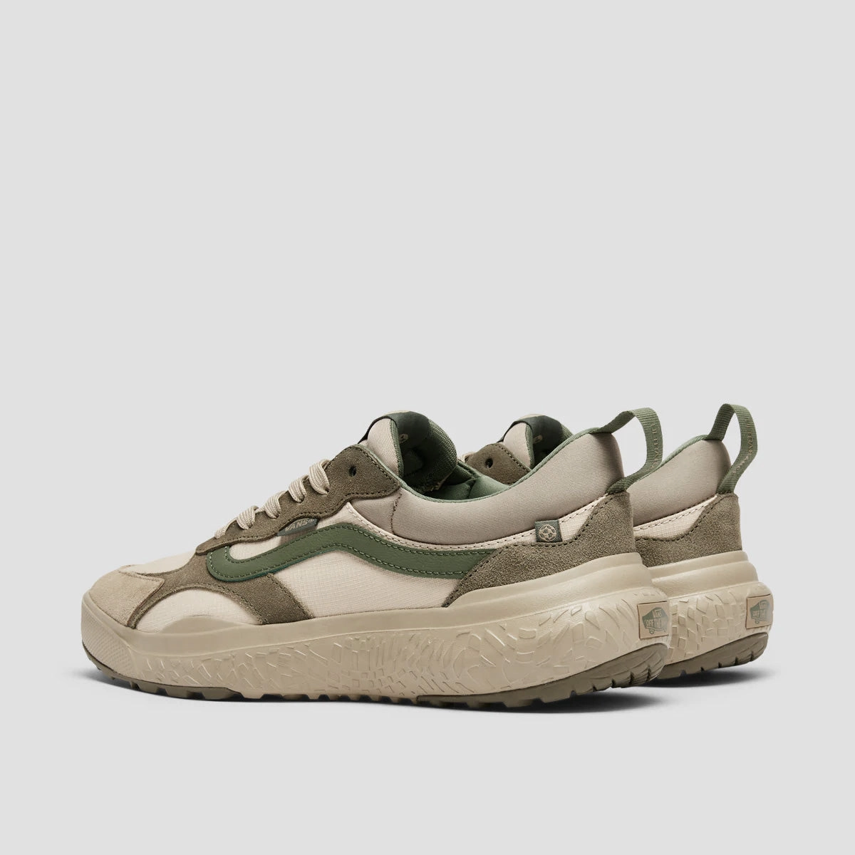 Structured Motion, Seamless Transitions, Structured Freedom, Ready For Change, Lightweight Living, Essential Rhythm, Lifestyle Drop, Progressive Feel