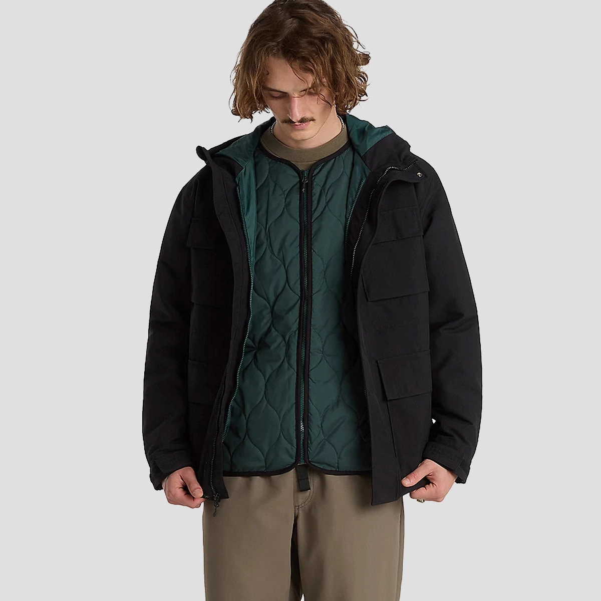Seasonless Design, Refined Essentials, Dynamic Layerwear, Seasonless Drop, Clean Attitude, Minimal Focus, Modular Minimalism