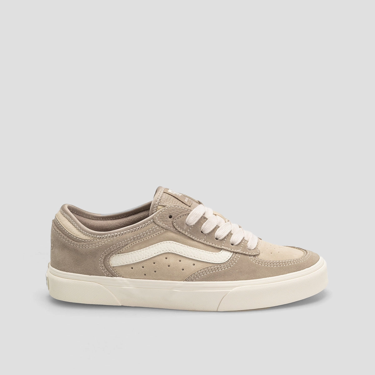Movement-Inspired, Active Ease, Flexible Everyday, Comfort In Motion, Layer-Easy, Future-Ready, Flow With Confidence