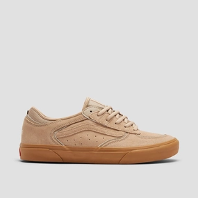 Updated Rhythm, Everyday Ready, Streamlined Edge, Refined Urbanism, Subtle Style Gear